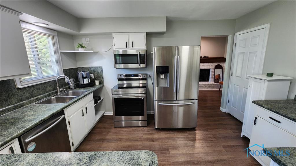 5610 Forest Bend Court