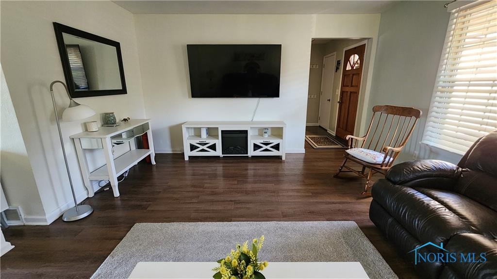 5610 Forest Bend Court