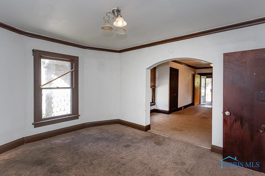 1215 Marmion Avenue