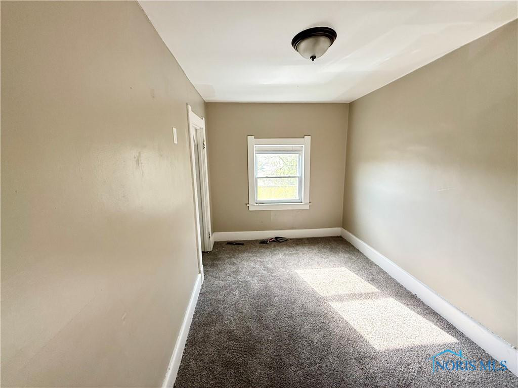 1523 Elm Street