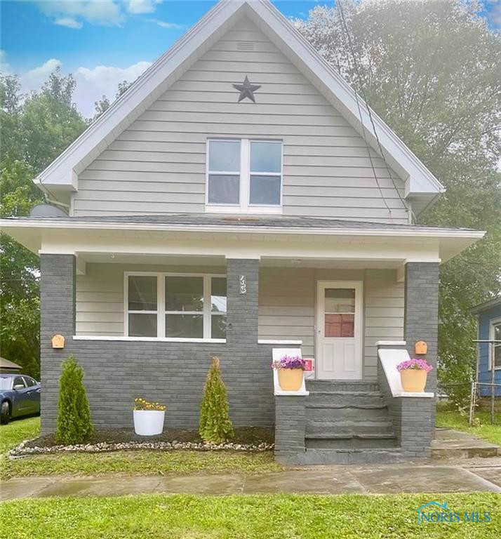 1523 Elm Street