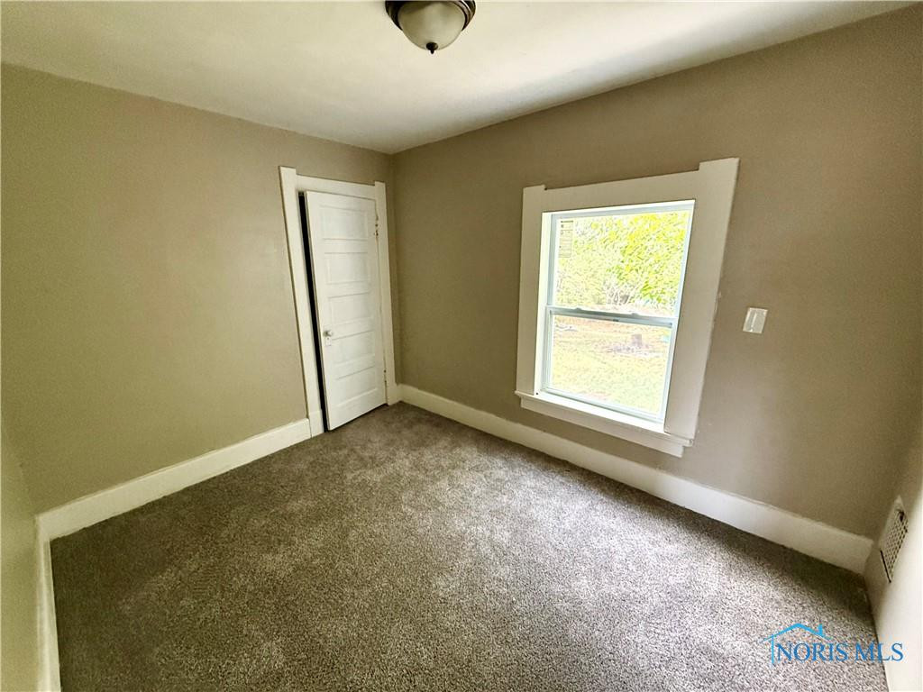 1523 Elm Street