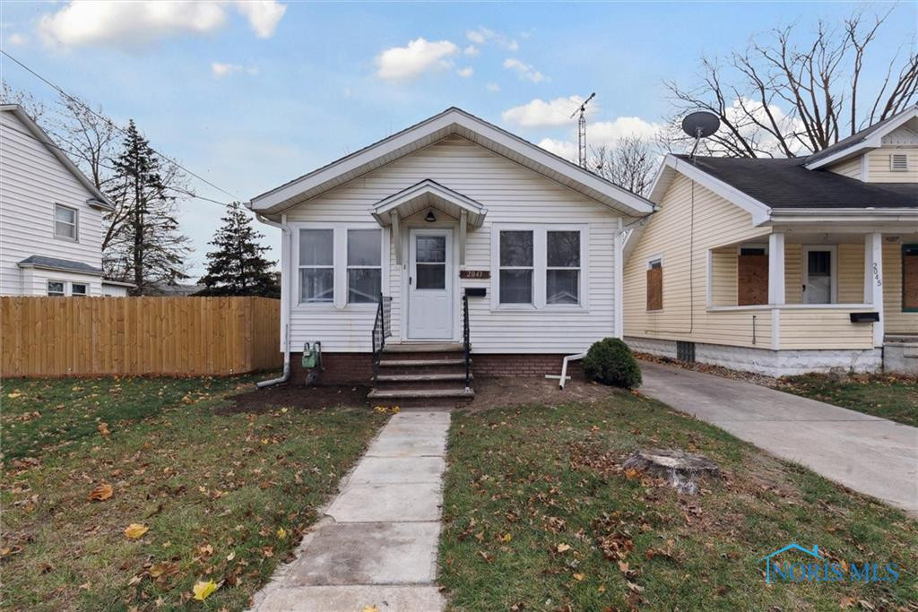 2041 Fairfax Road