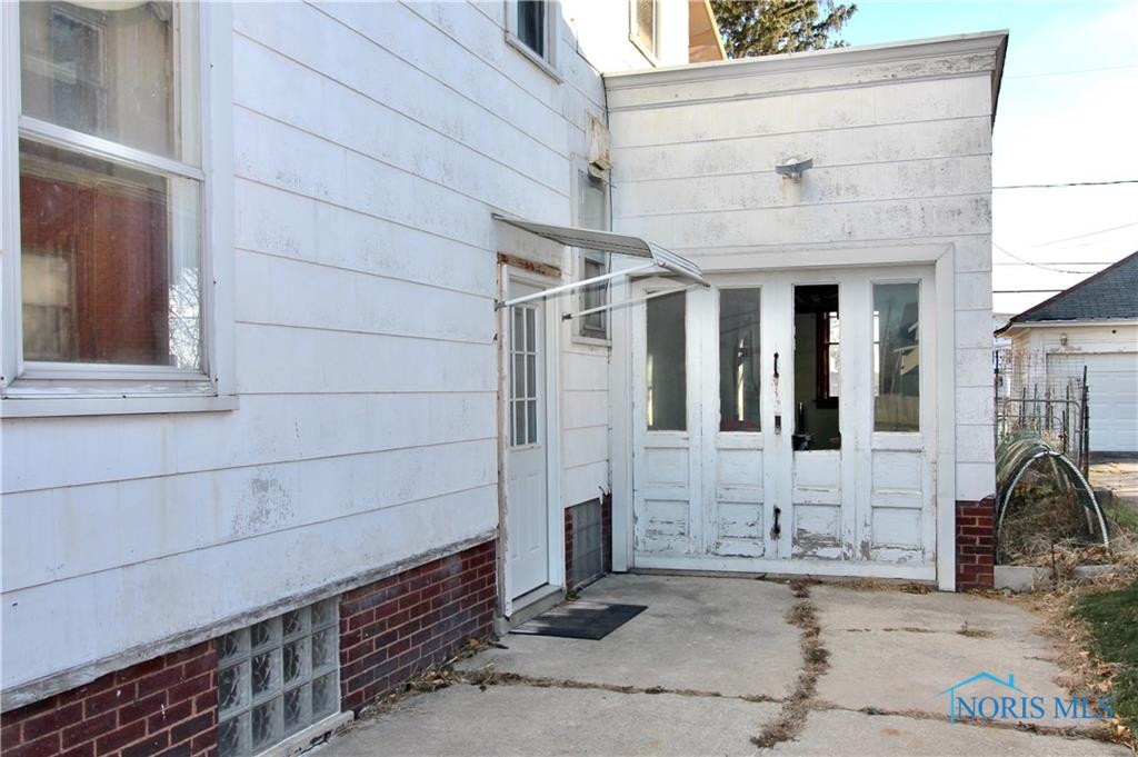 1143 Radcliffe Drive