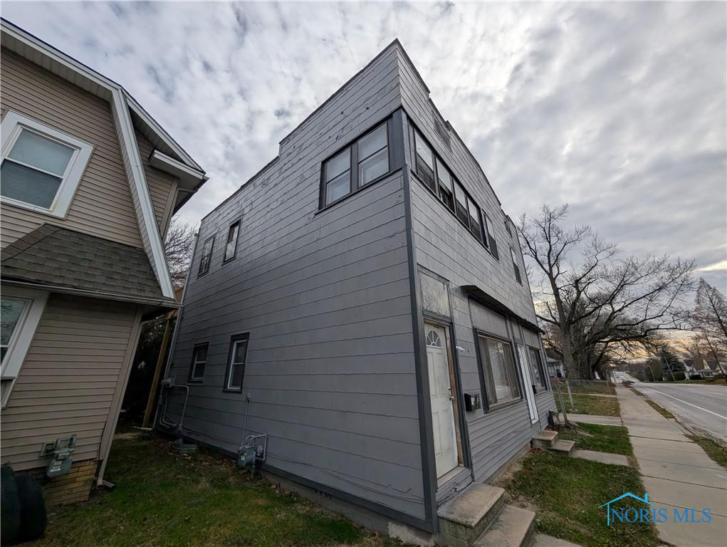 527 S Detroit Avenue