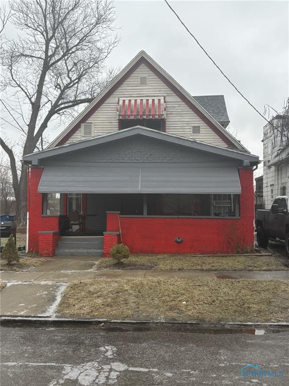 2124 Hawthorne