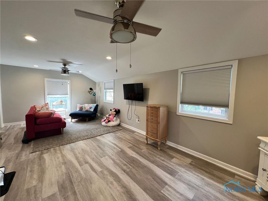 2386 Evergreen