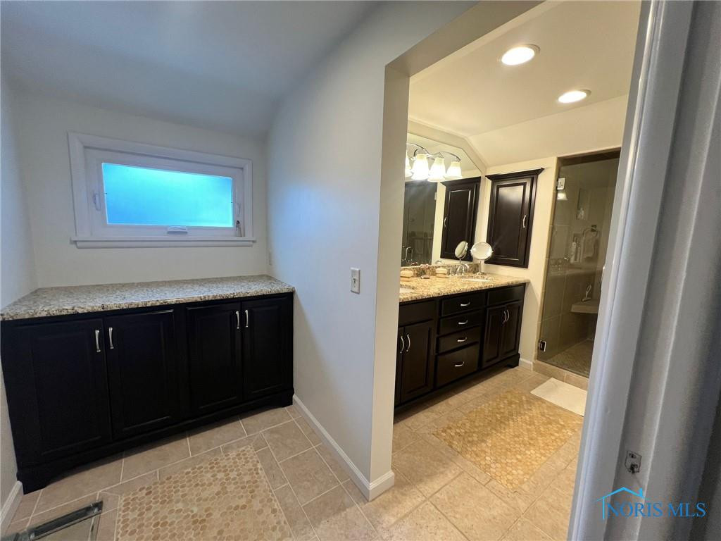 2386 Evergreen