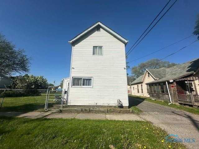 2111 Elm Street