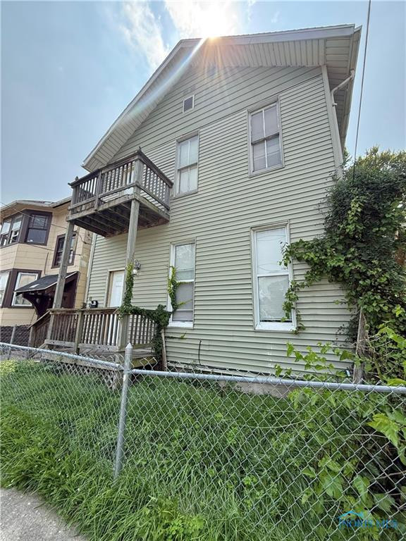811 Bush Street