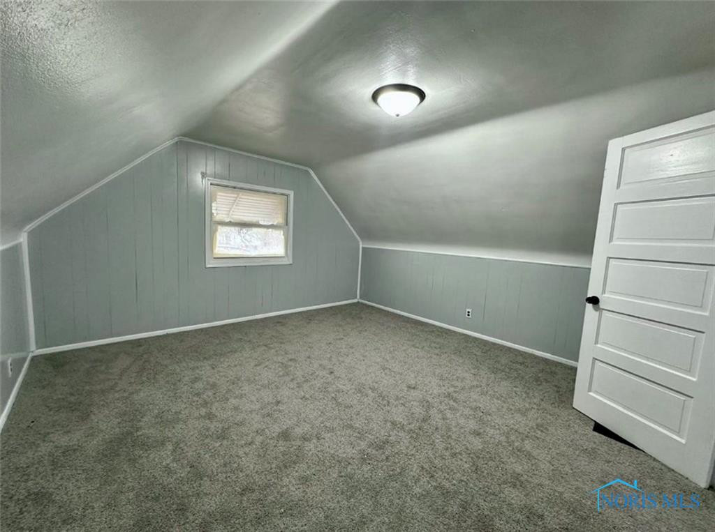 2916 Elm Street