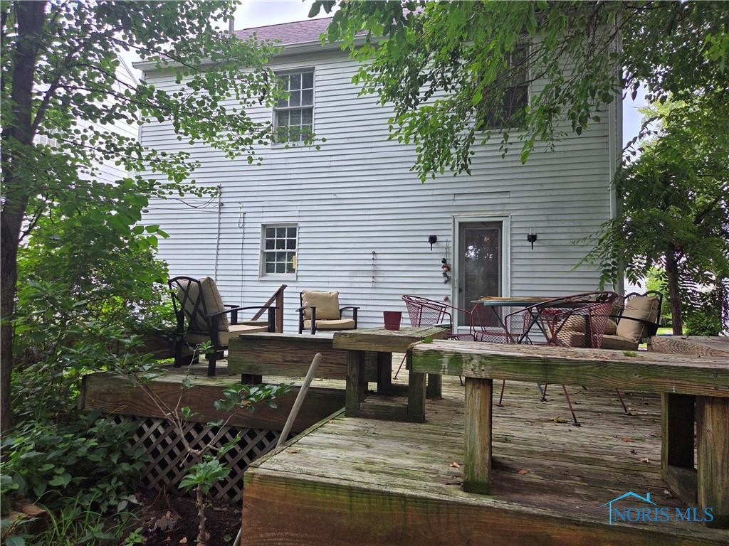 2433 Georgetown Avenue