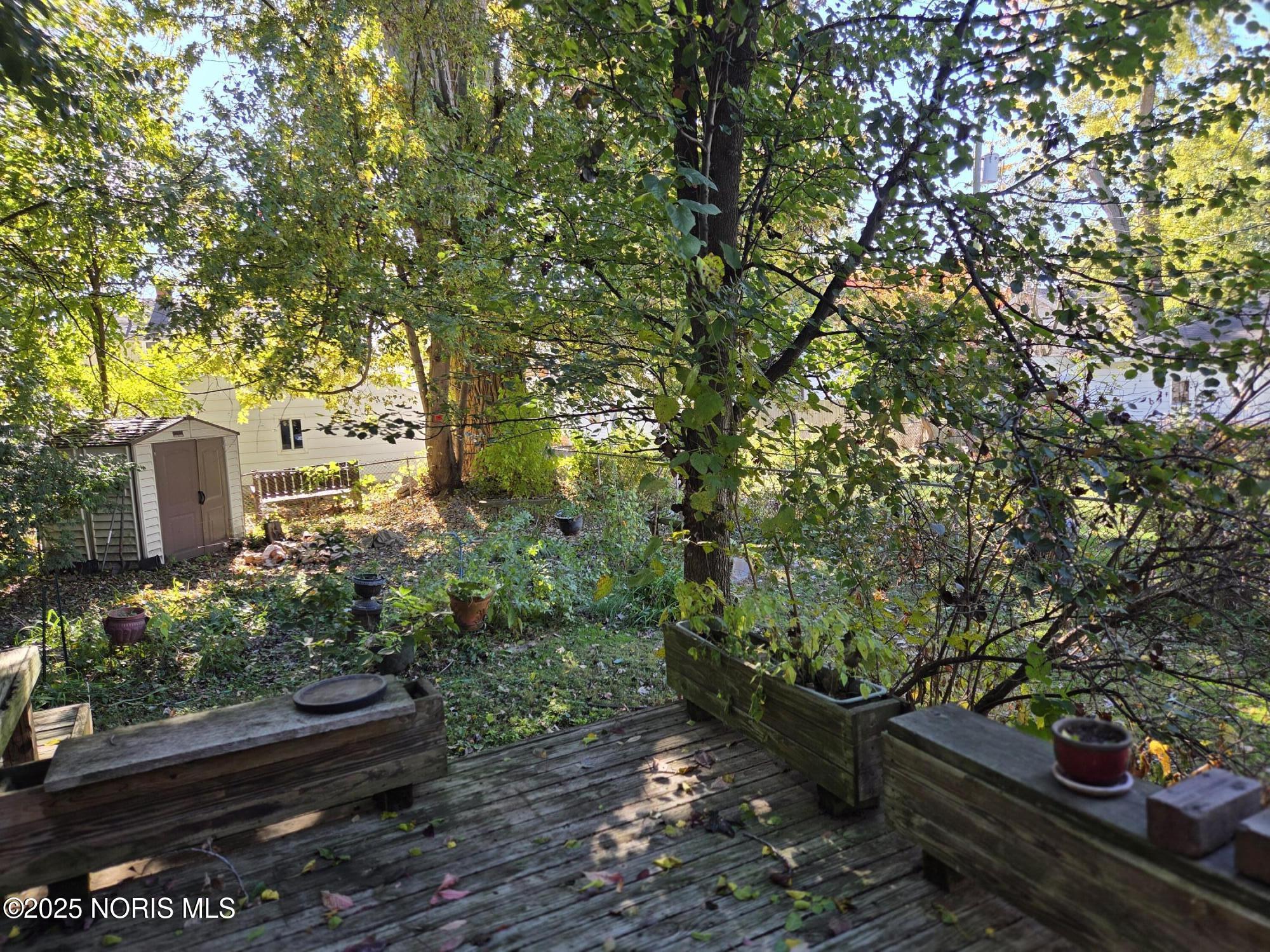2433 Georgetown Avenue