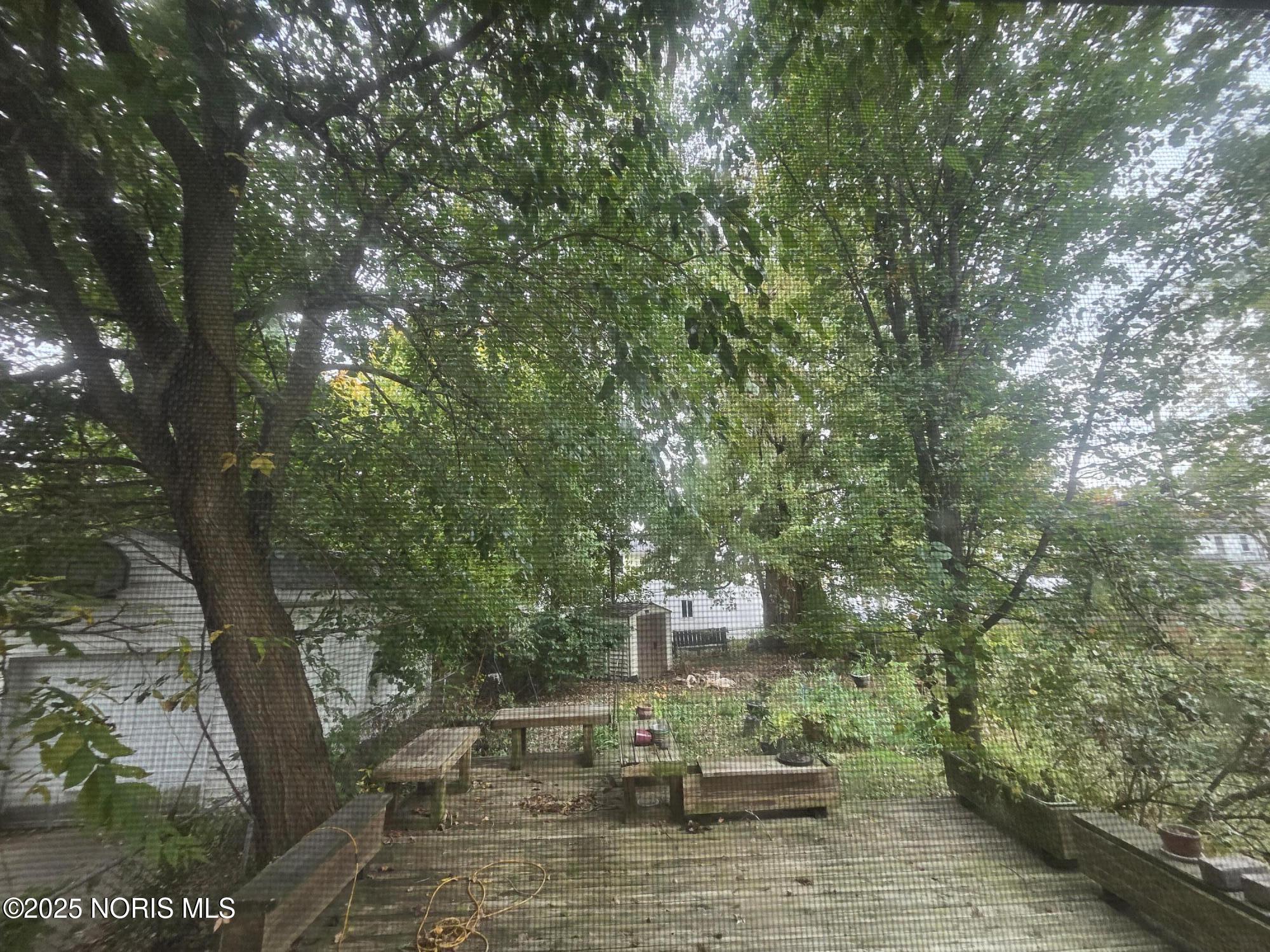 2433 Georgetown Avenue