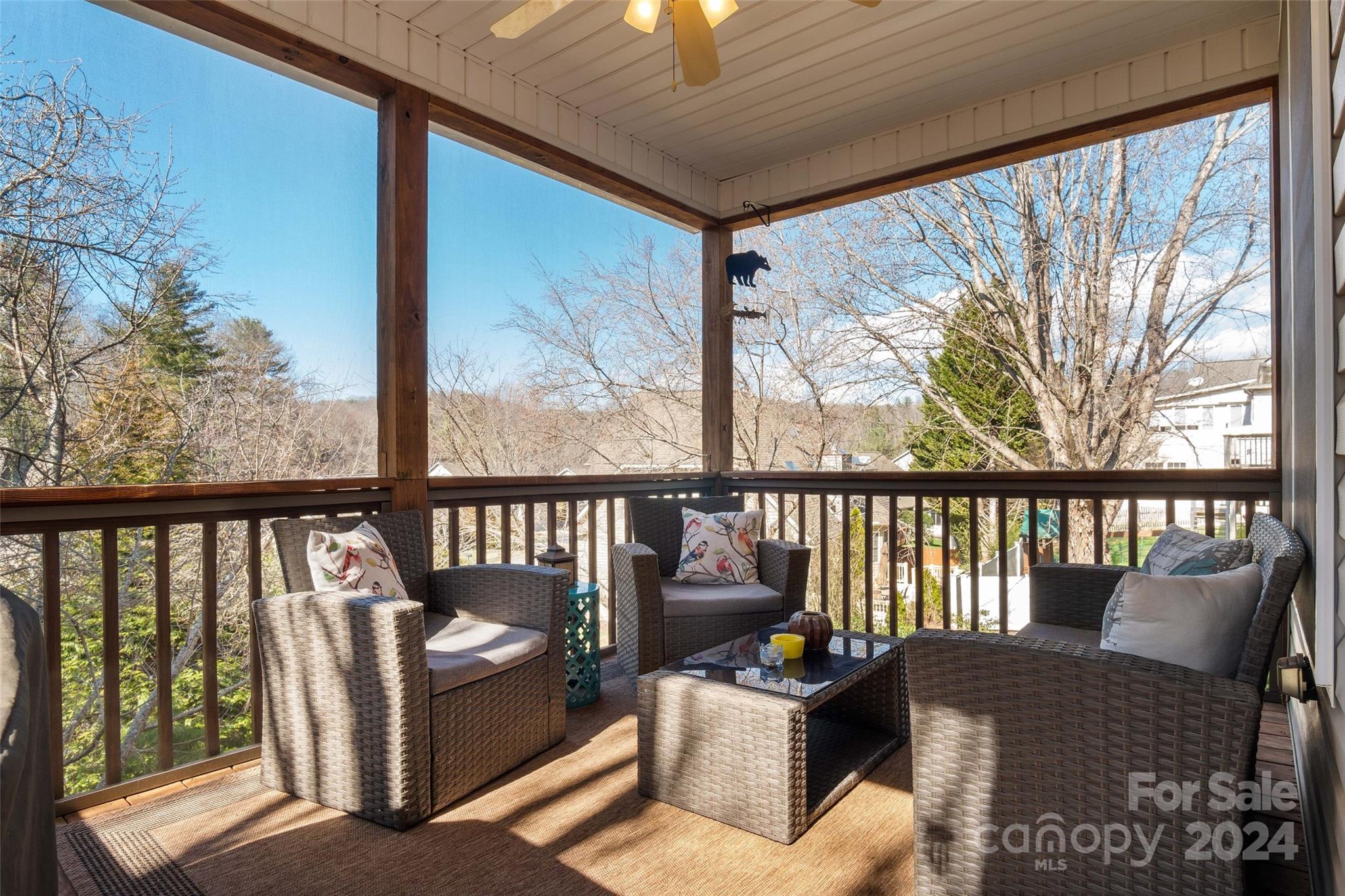 214 Rivercrest Boulevard