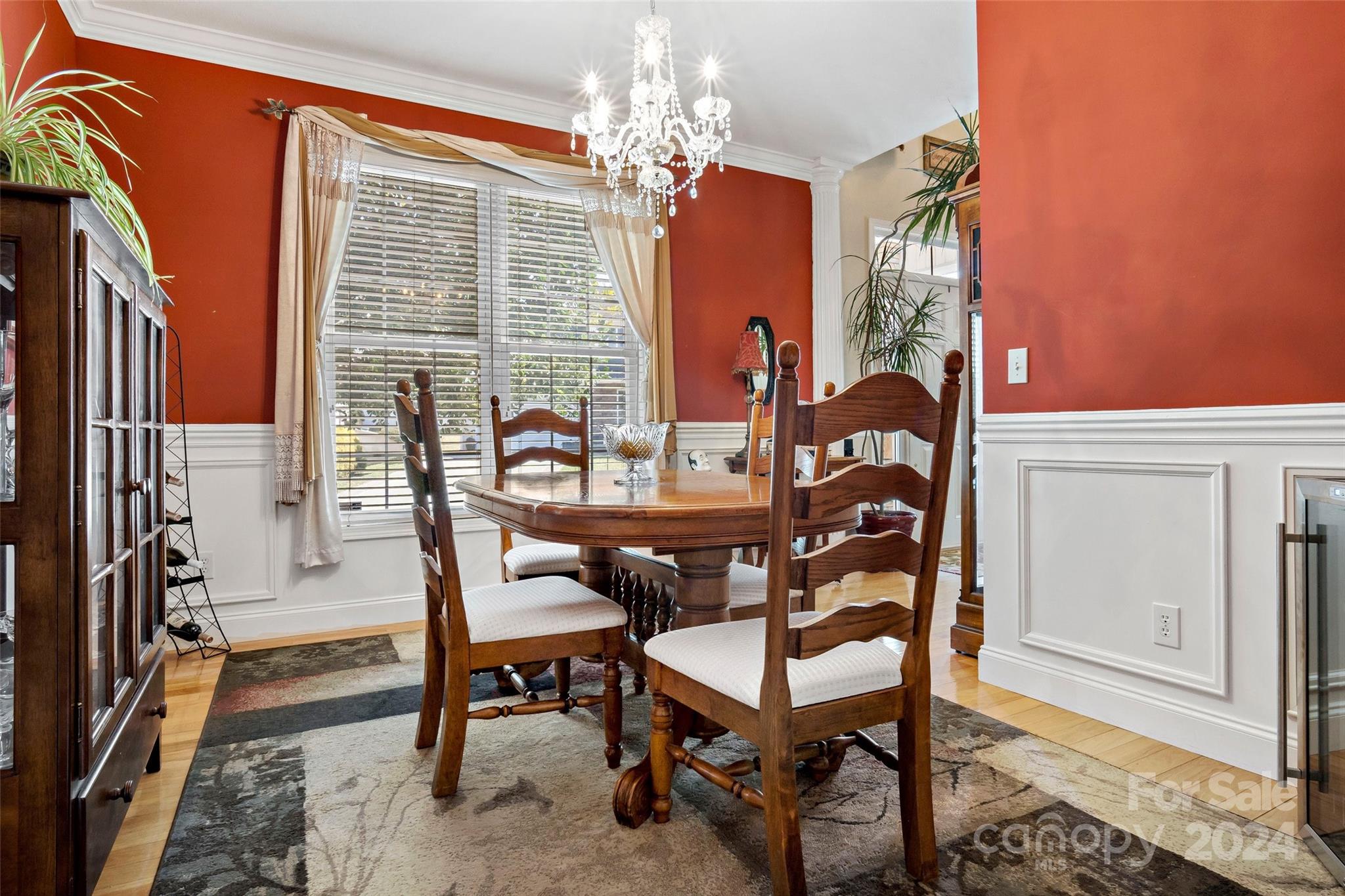 214 Rivercrest Boulevard