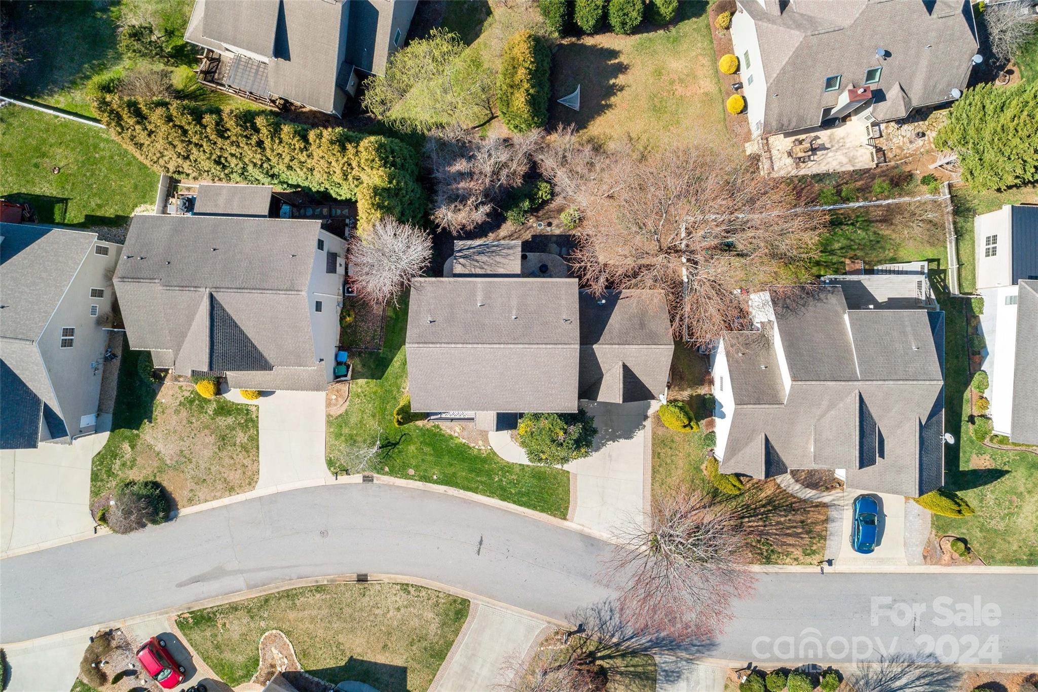 214 Rivercrest Boulevard