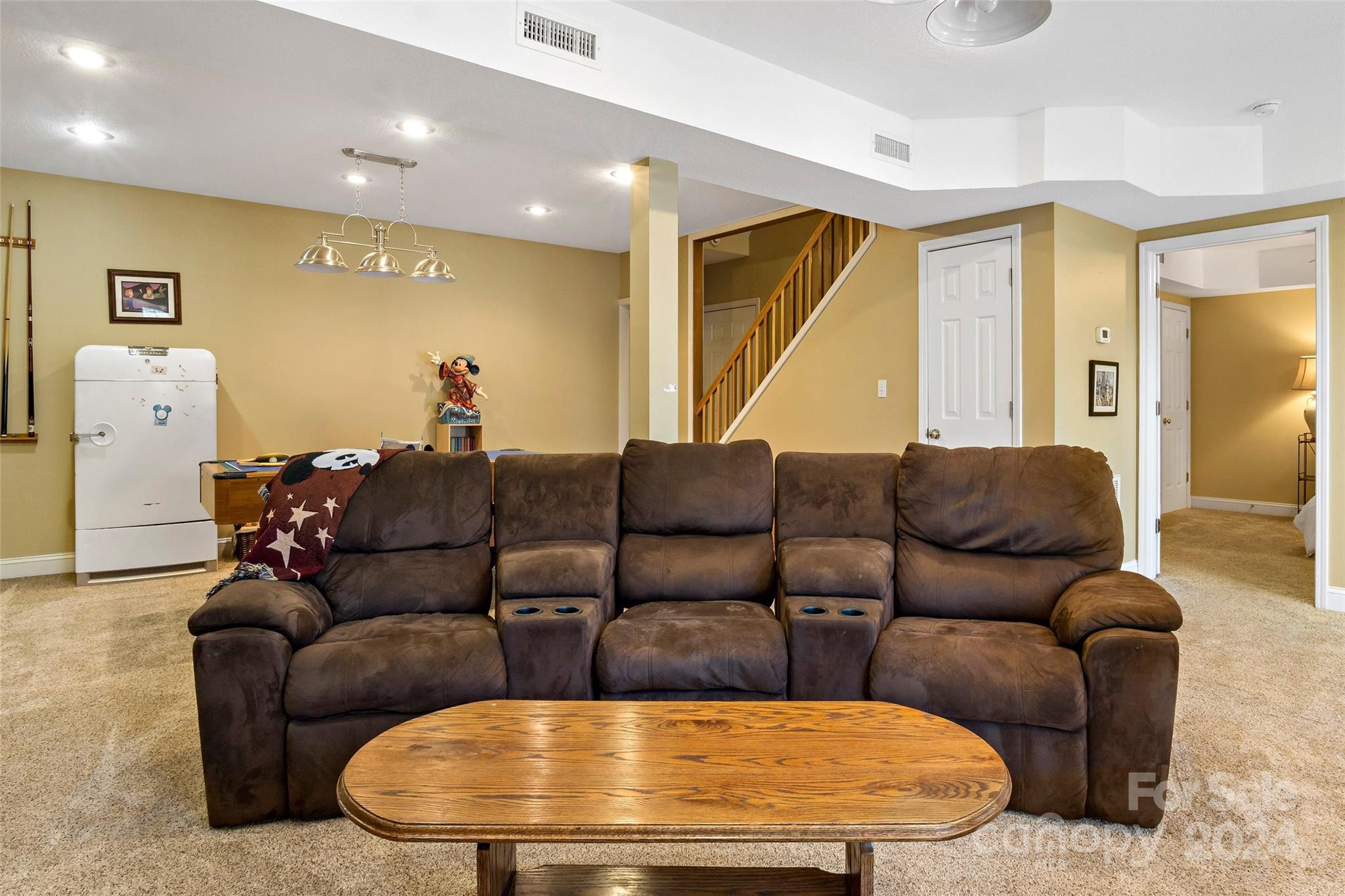 214 Rivercrest Boulevard