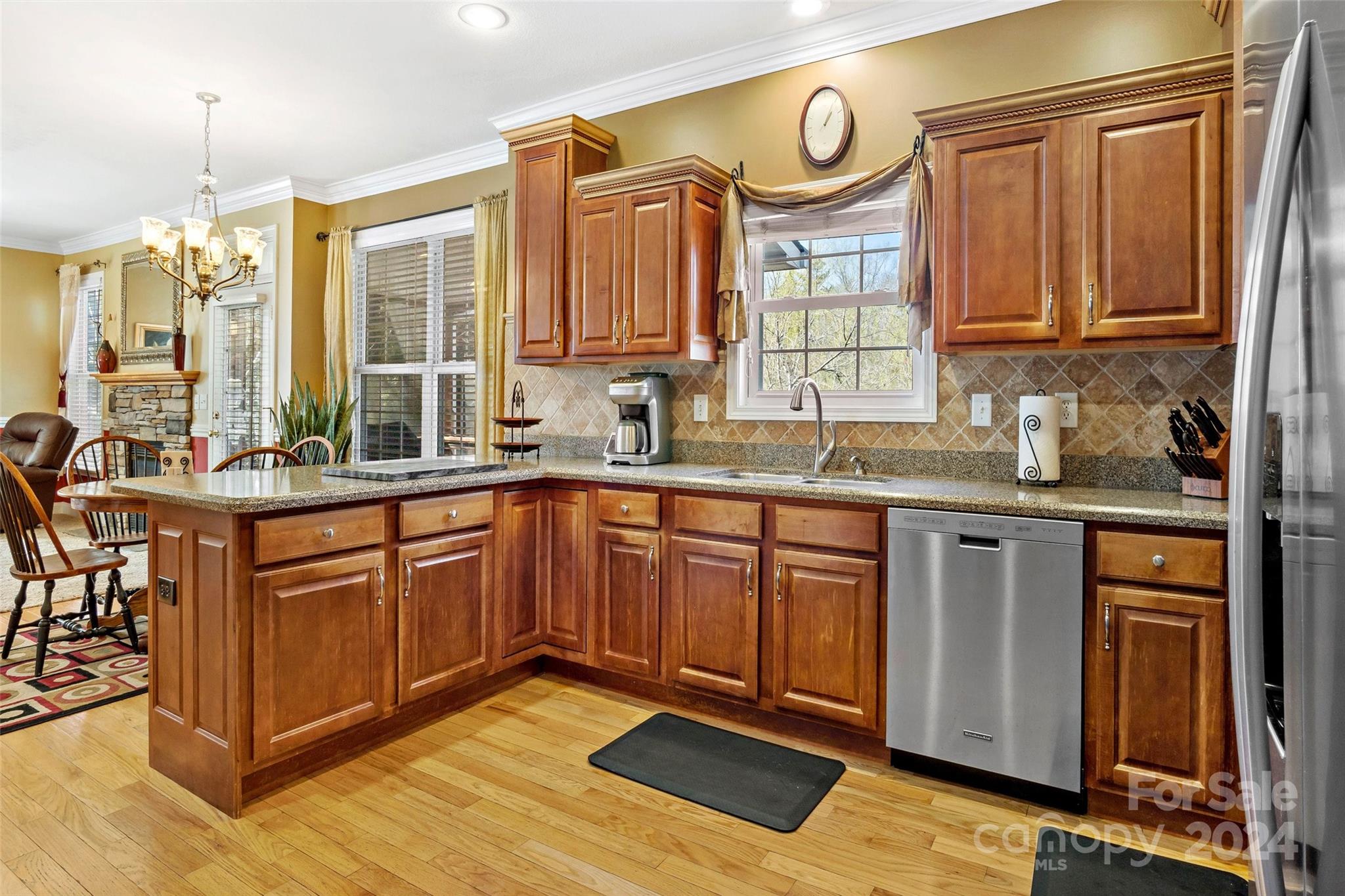 214 Rivercrest Boulevard