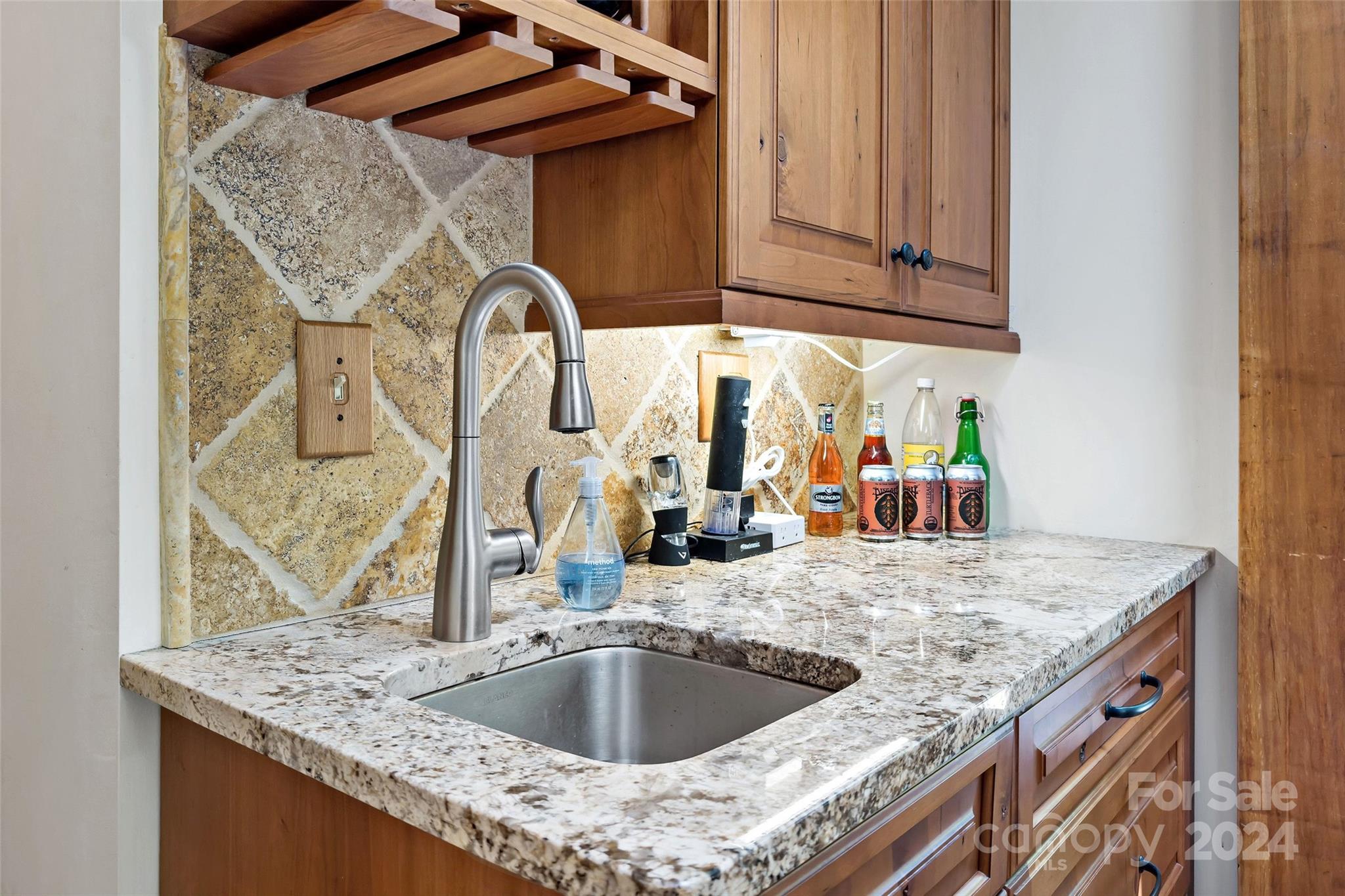 203 St Andrews Place