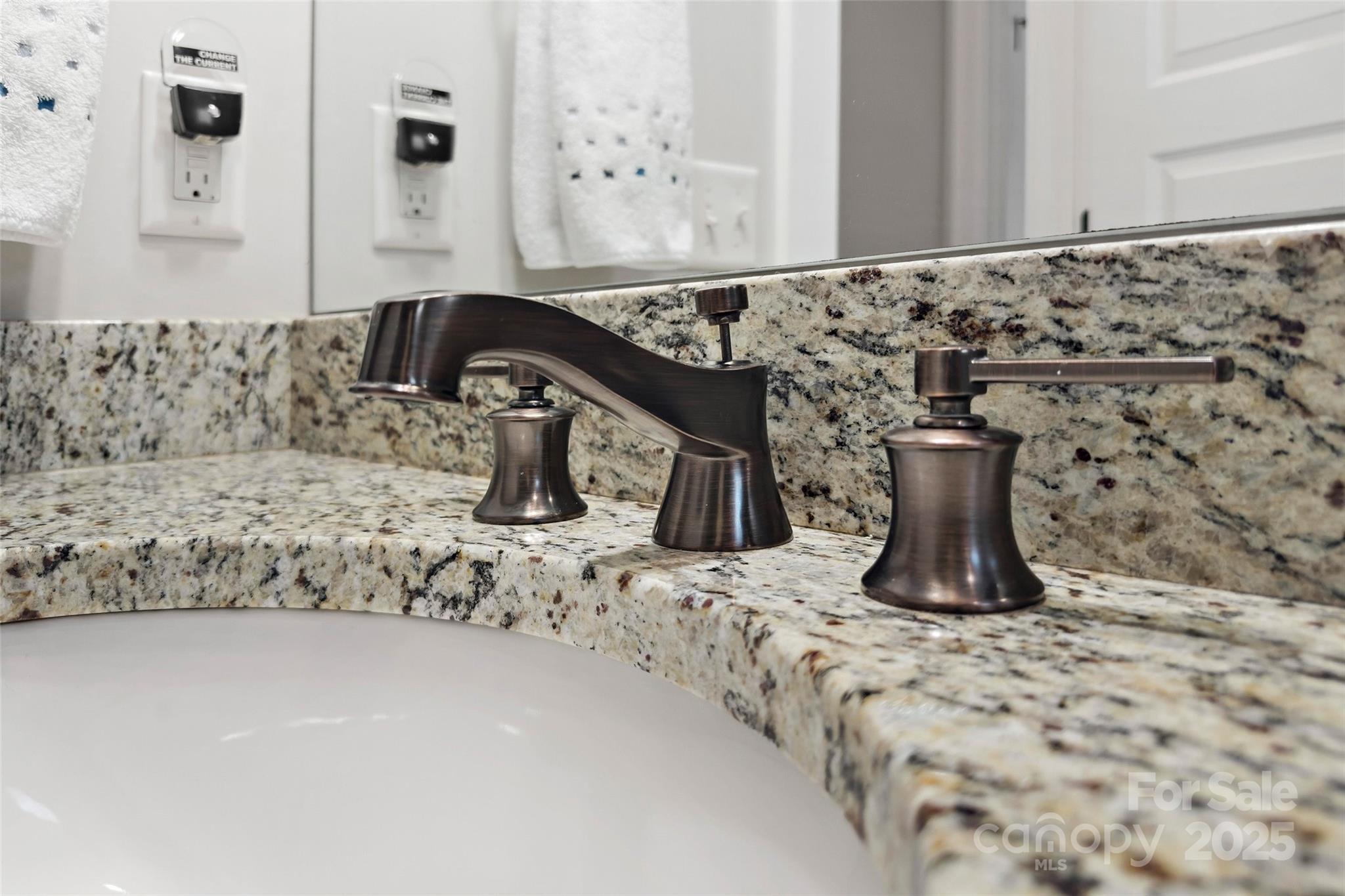 22 Stills Creek Loop