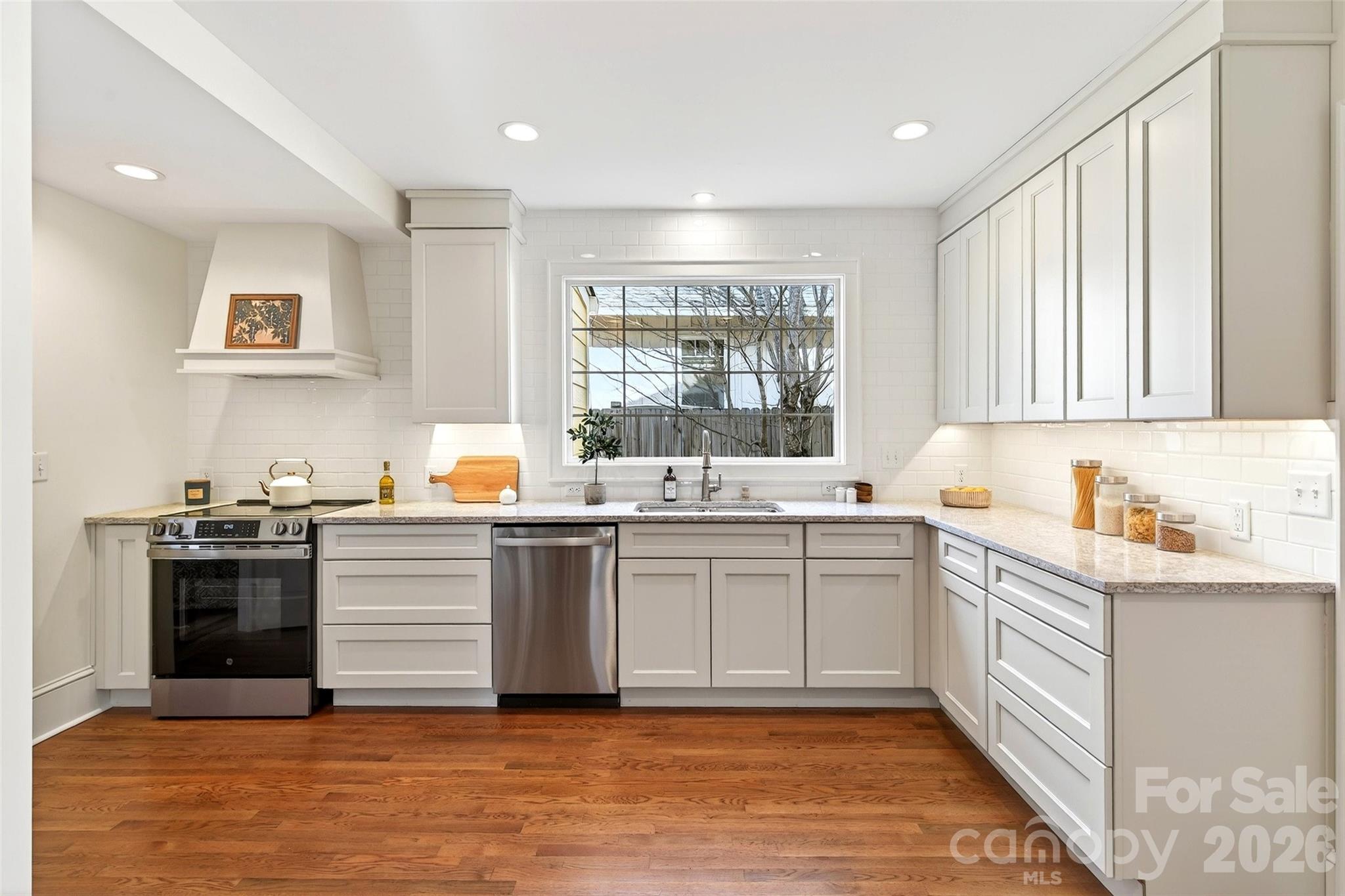 109 N Dougherty Street