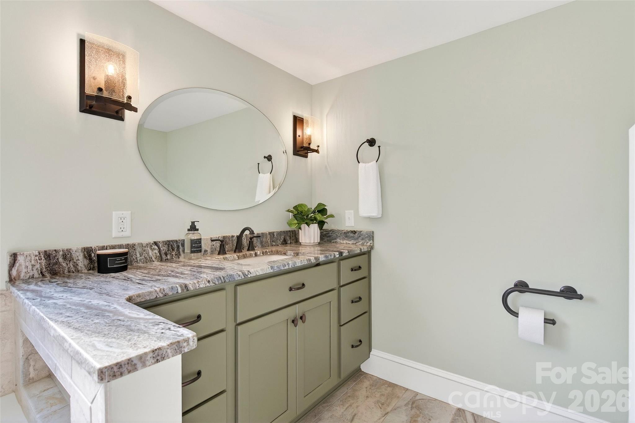 109 N Dougherty Street