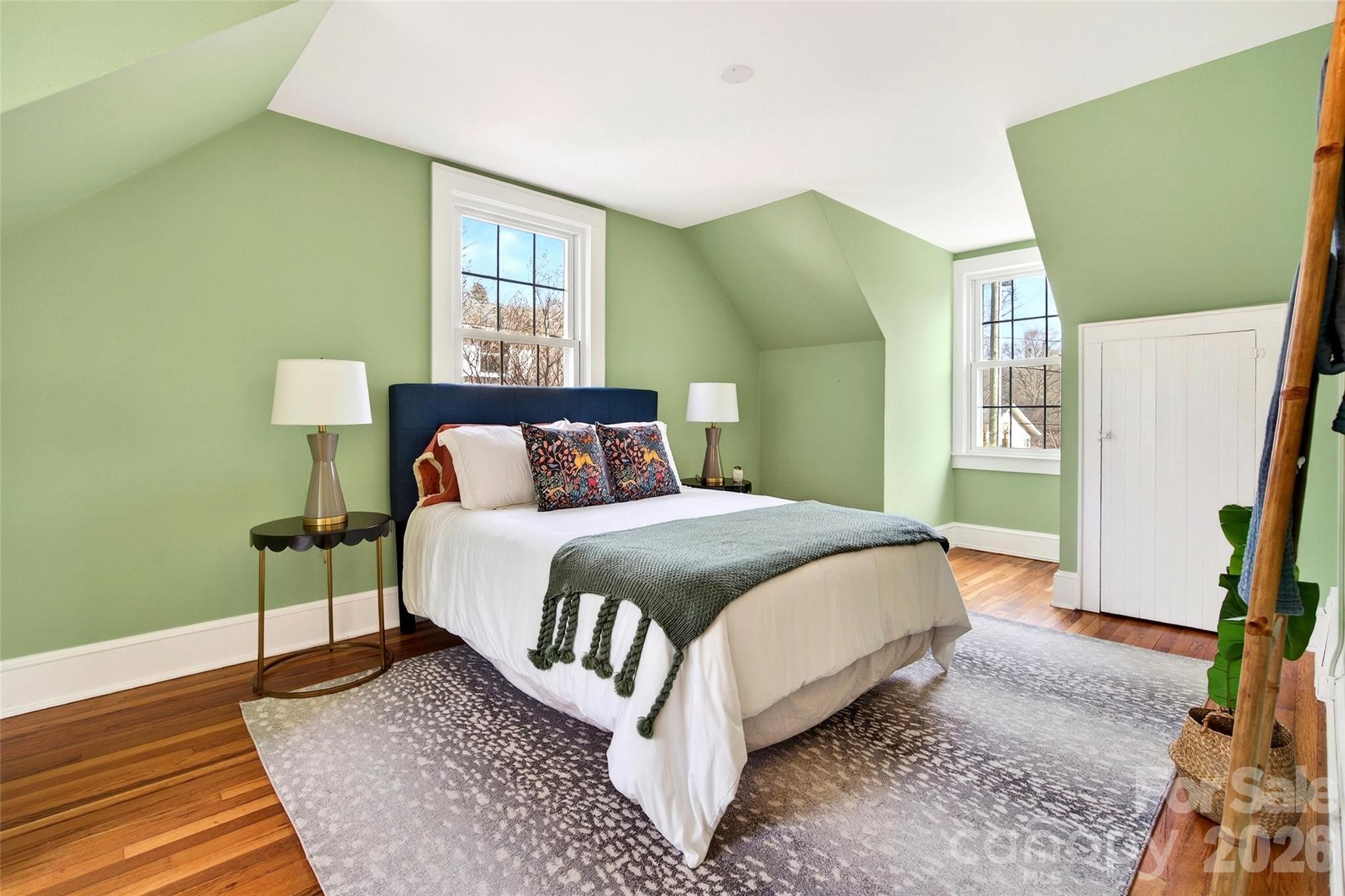 109 N Dougherty Street