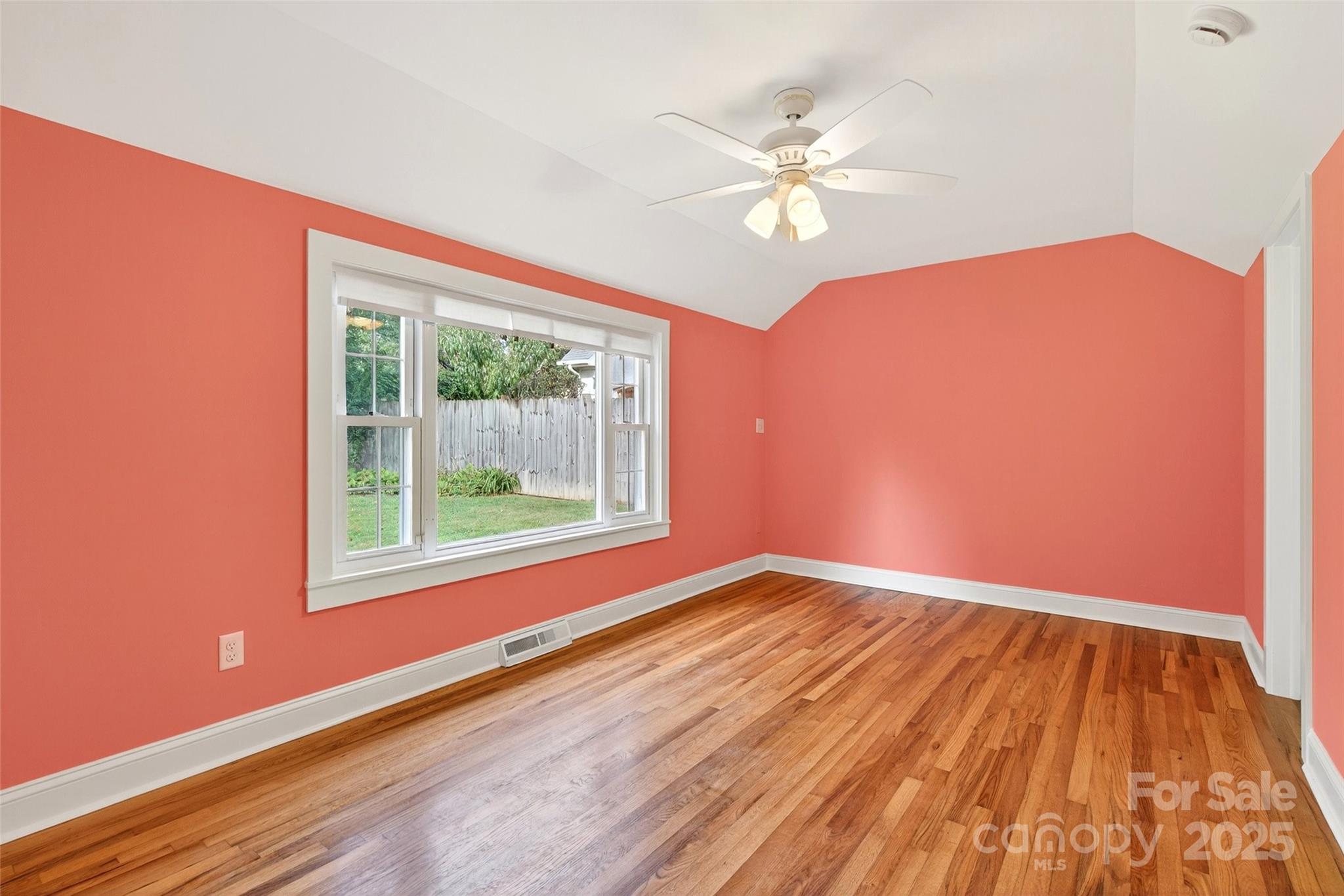 109 N Dougherty Street