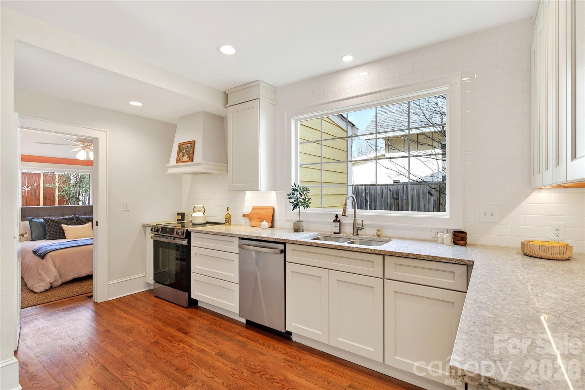 109 N Dougherty Street