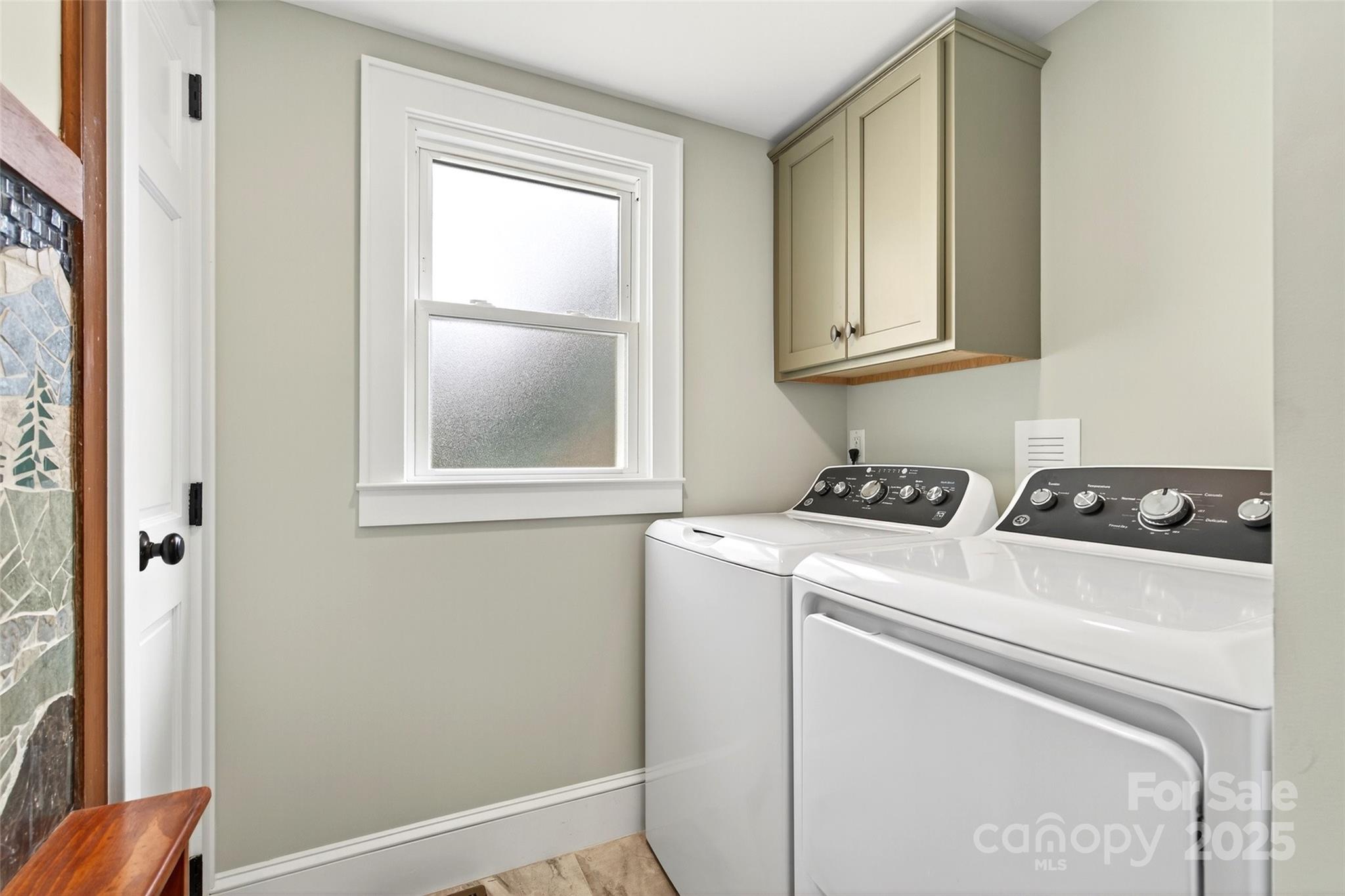 109 N Dougherty Street