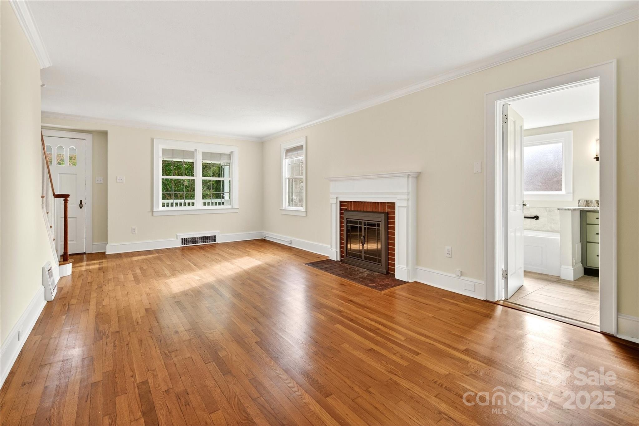 109 N Dougherty Street