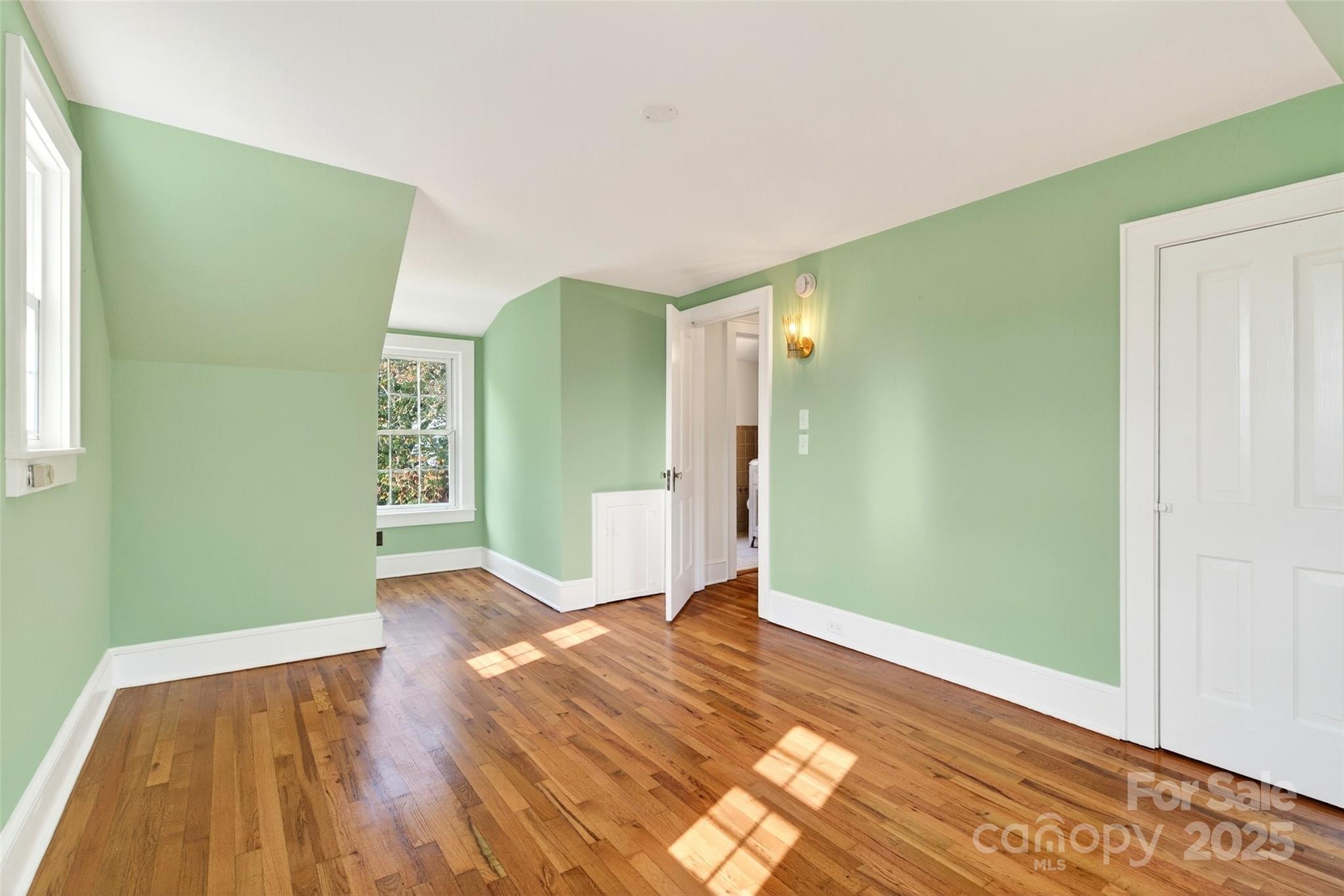 109 N Dougherty Street