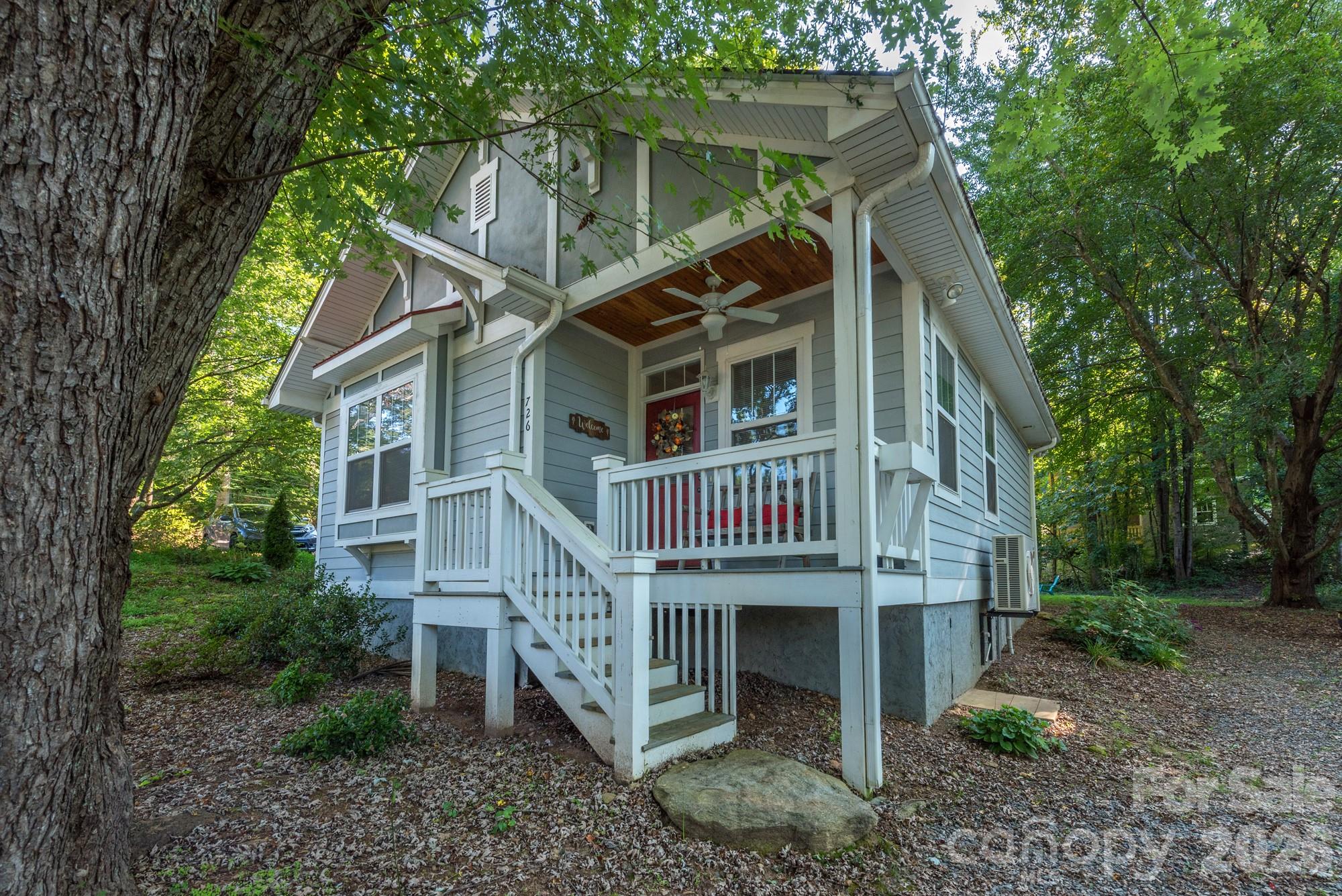 726 Rhododendron Avenue