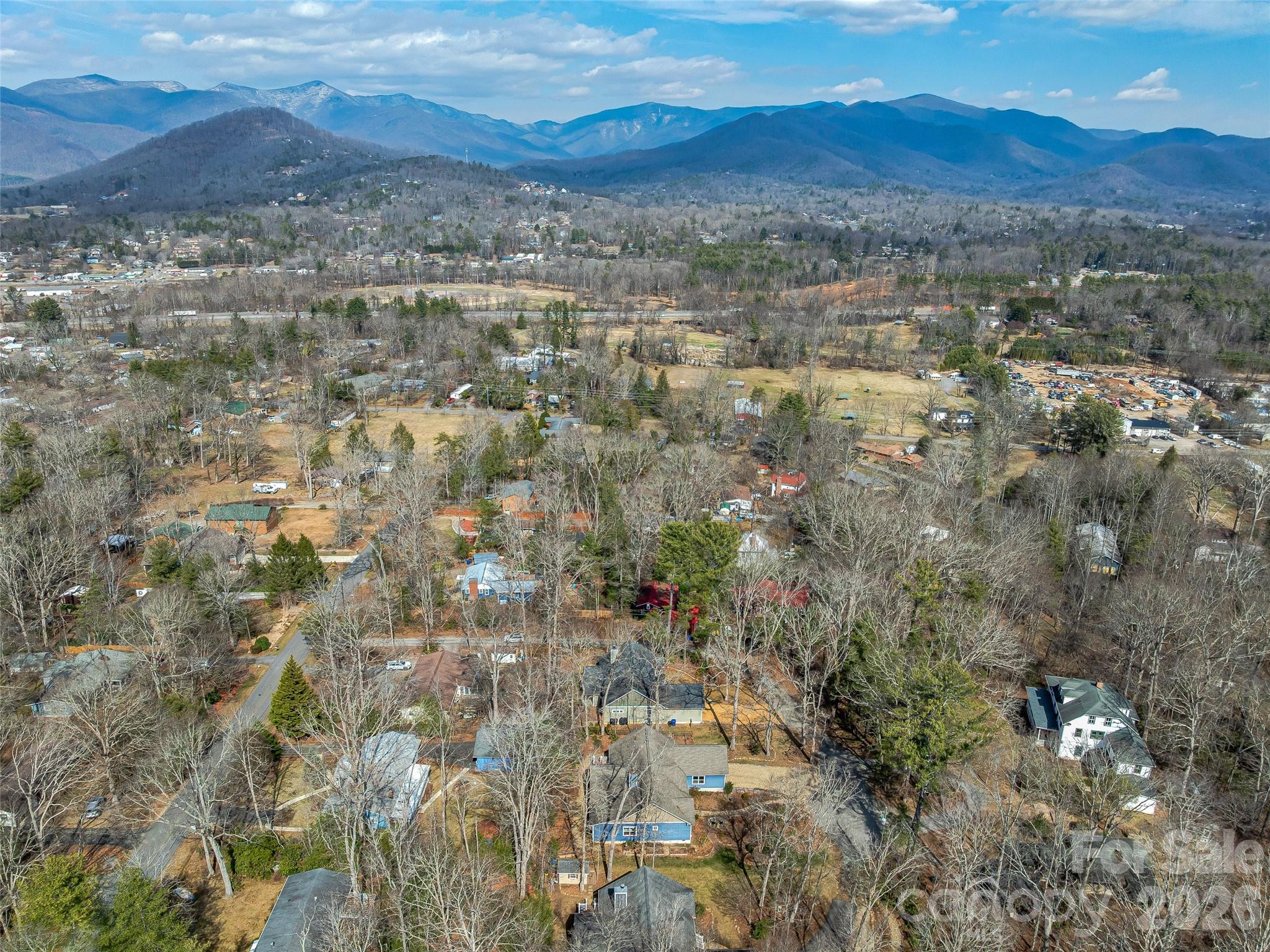 25 Woodbend Lane