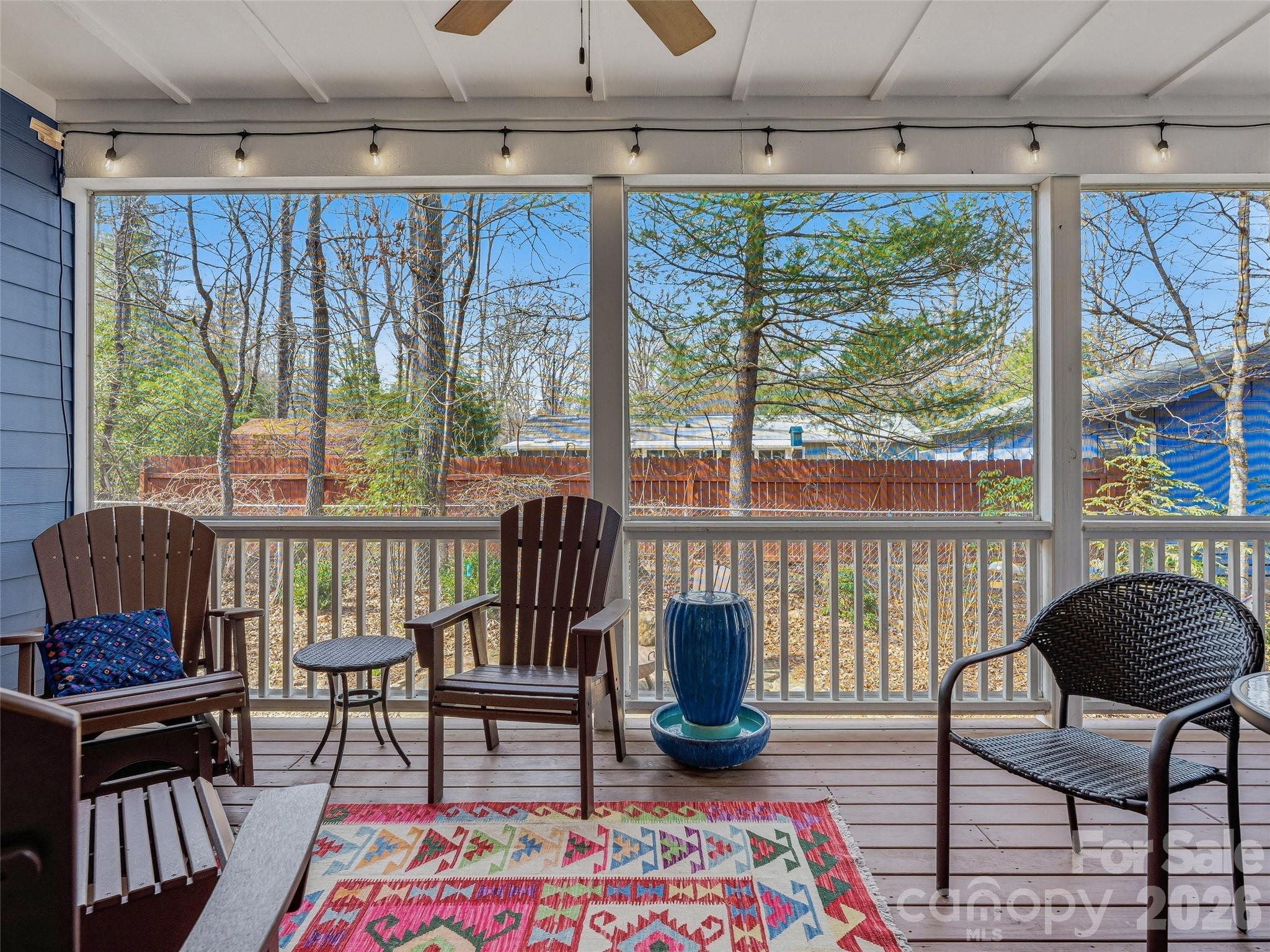 25 Woodbend Lane