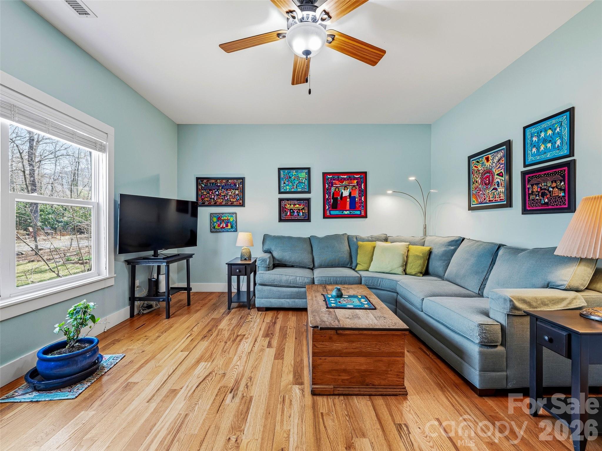 25 Woodbend Lane
