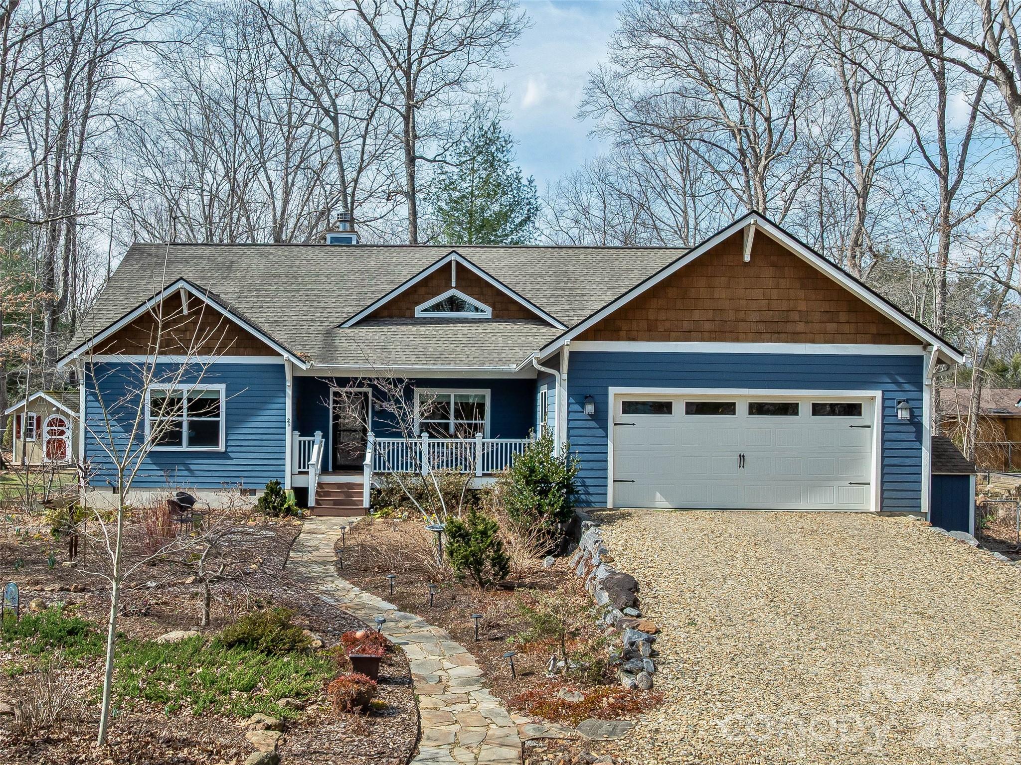25 Woodbend Lane