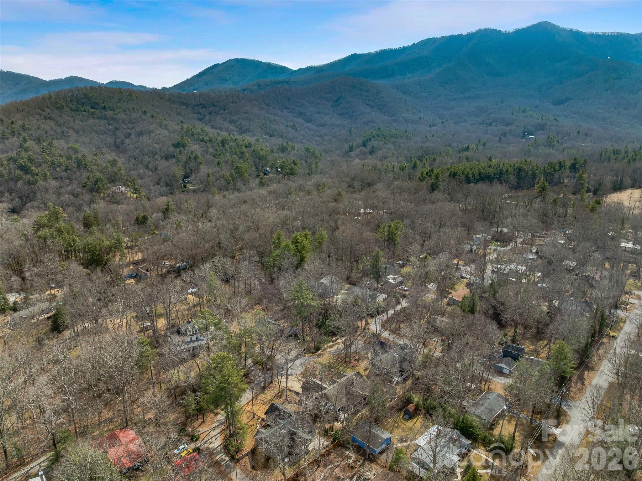 25 Woodbend Lane
