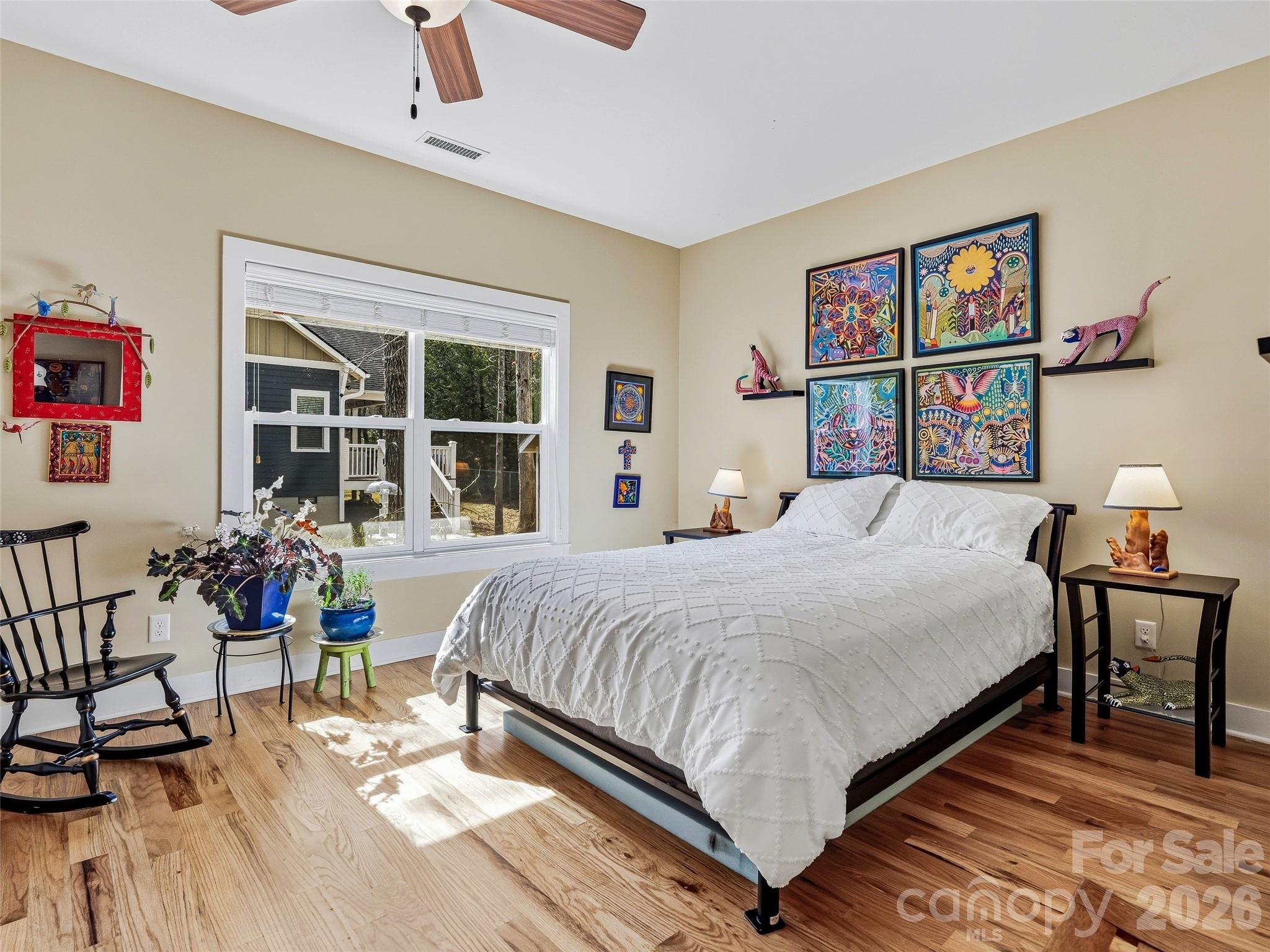 25 Woodbend Lane