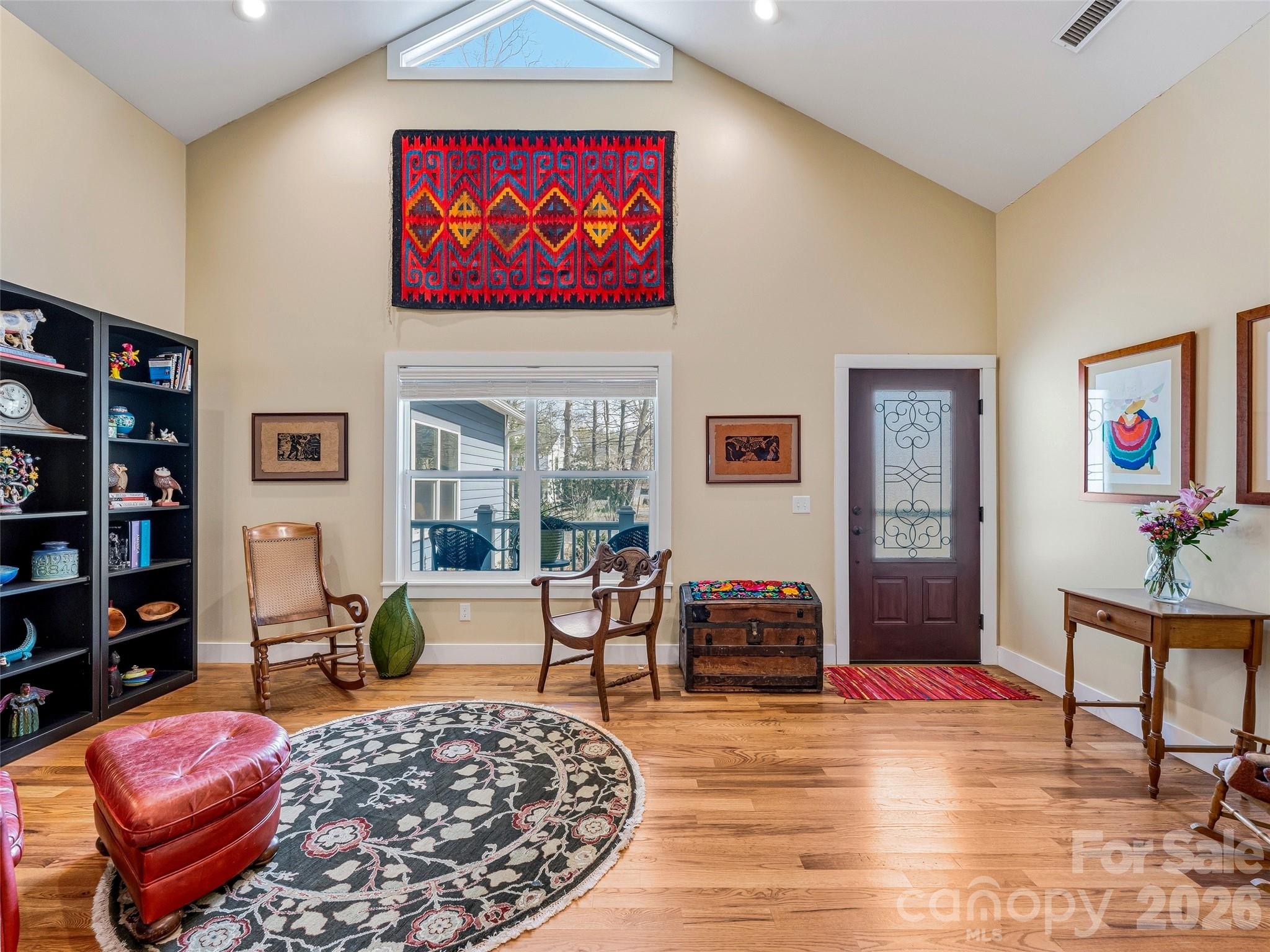 25 Woodbend Lane