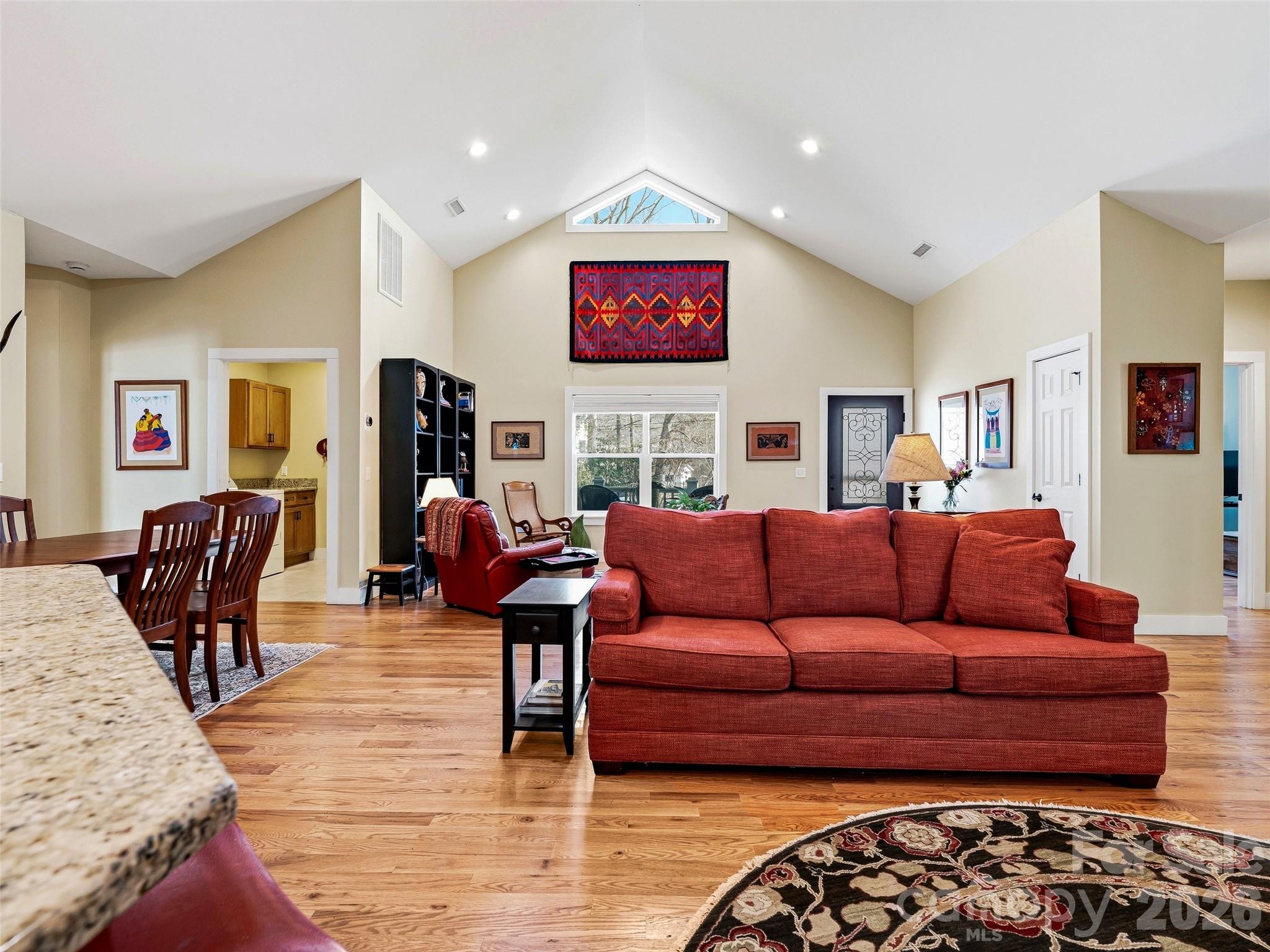 25 Woodbend Lane