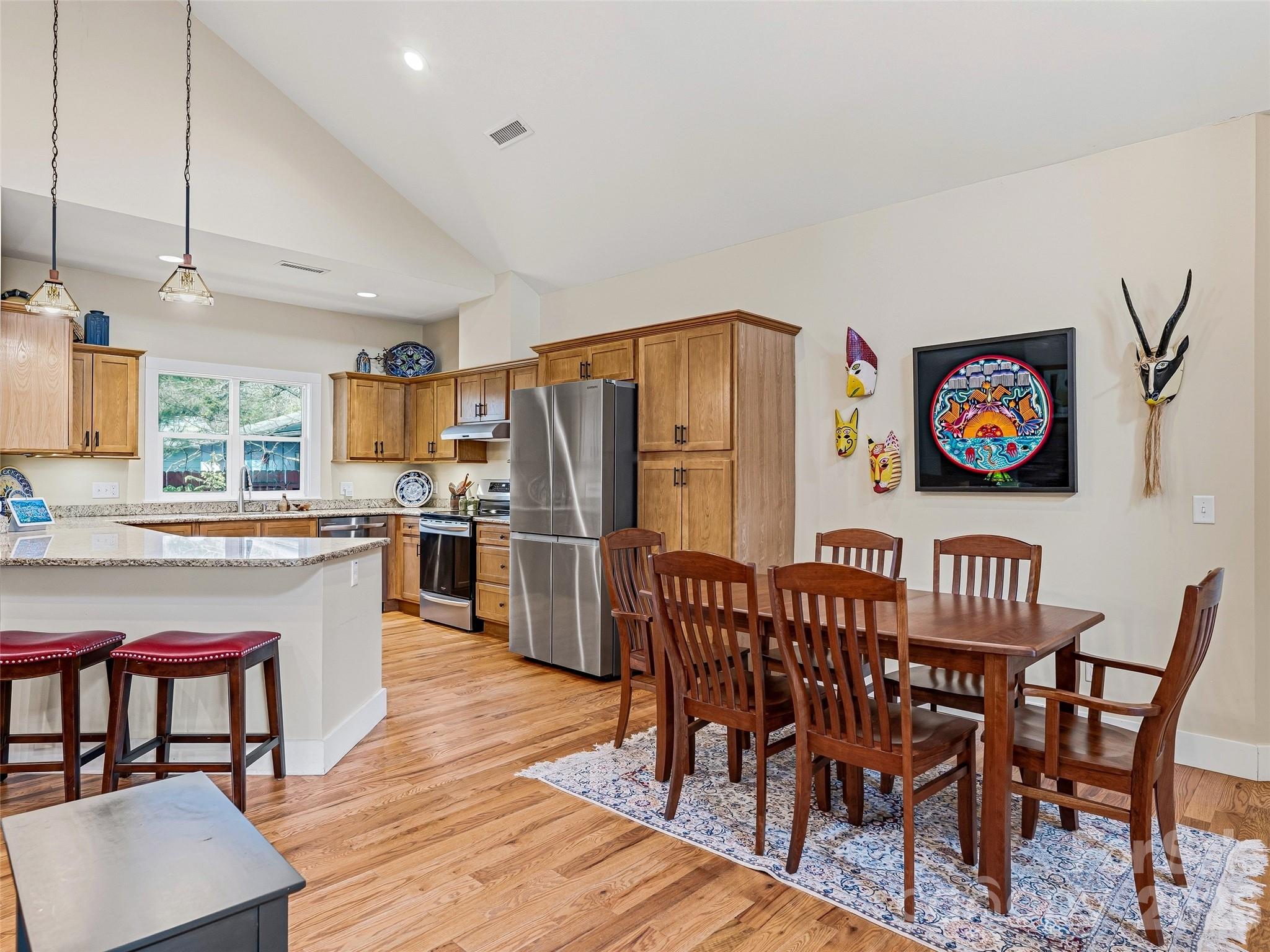 25 Woodbend Lane