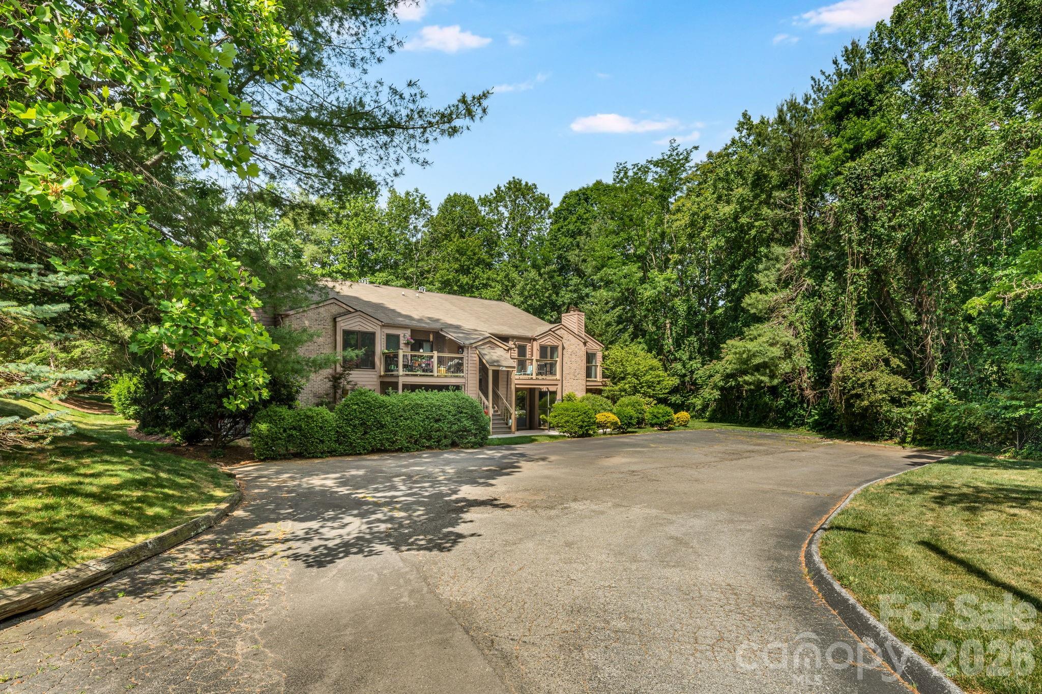 60 Ravencroft Lane