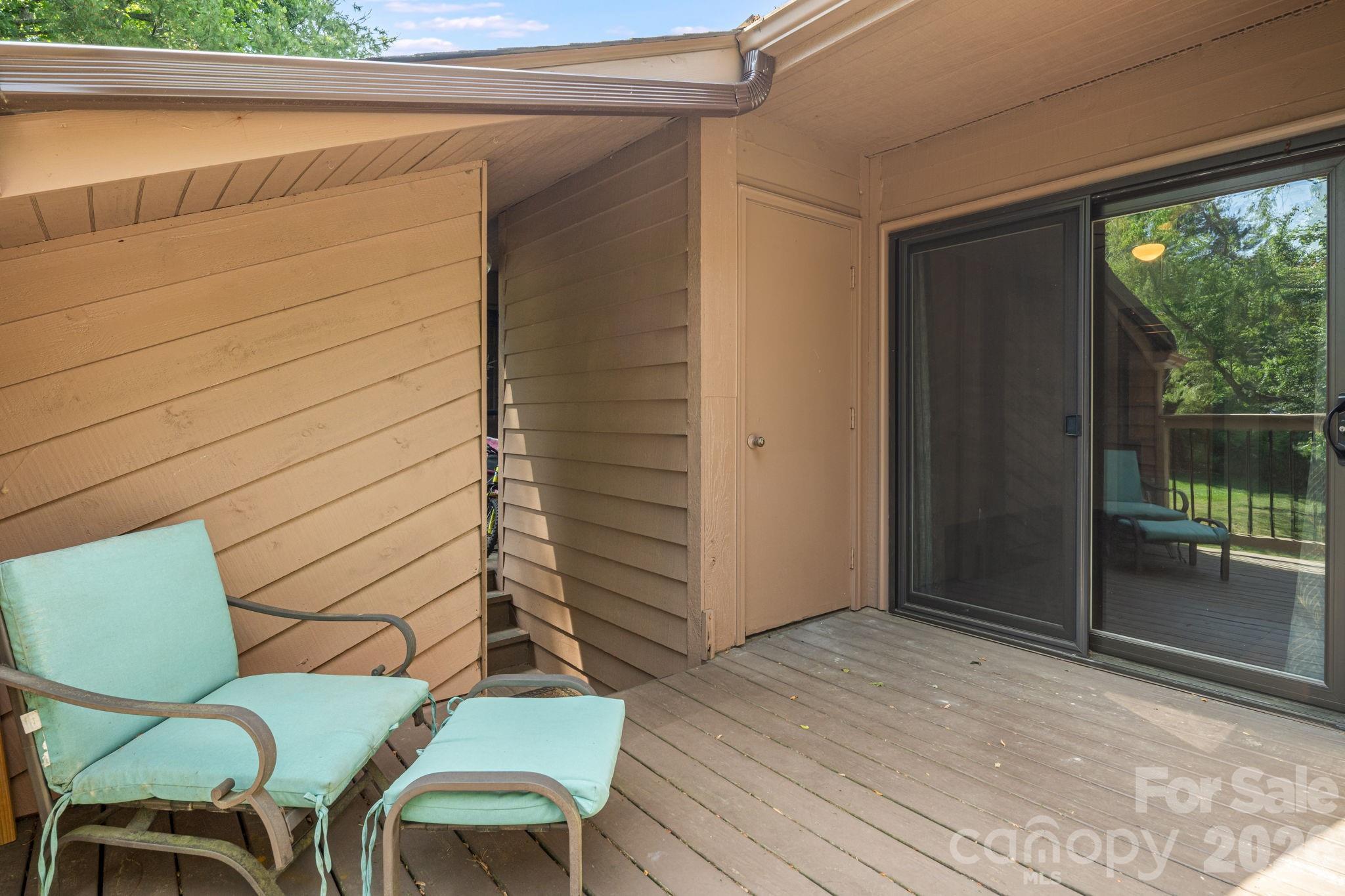 60 Ravencroft Lane