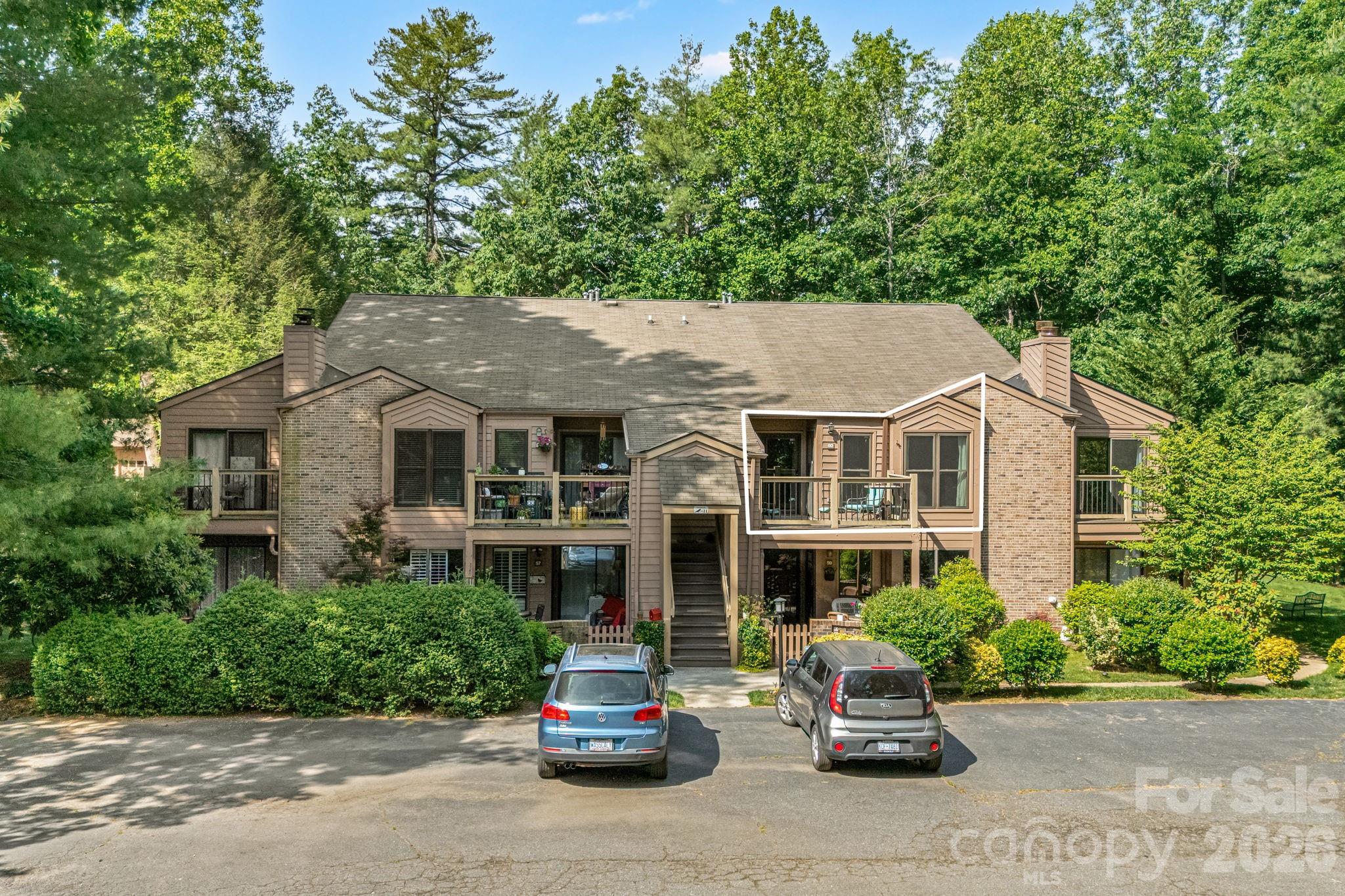 60 Ravencroft Lane