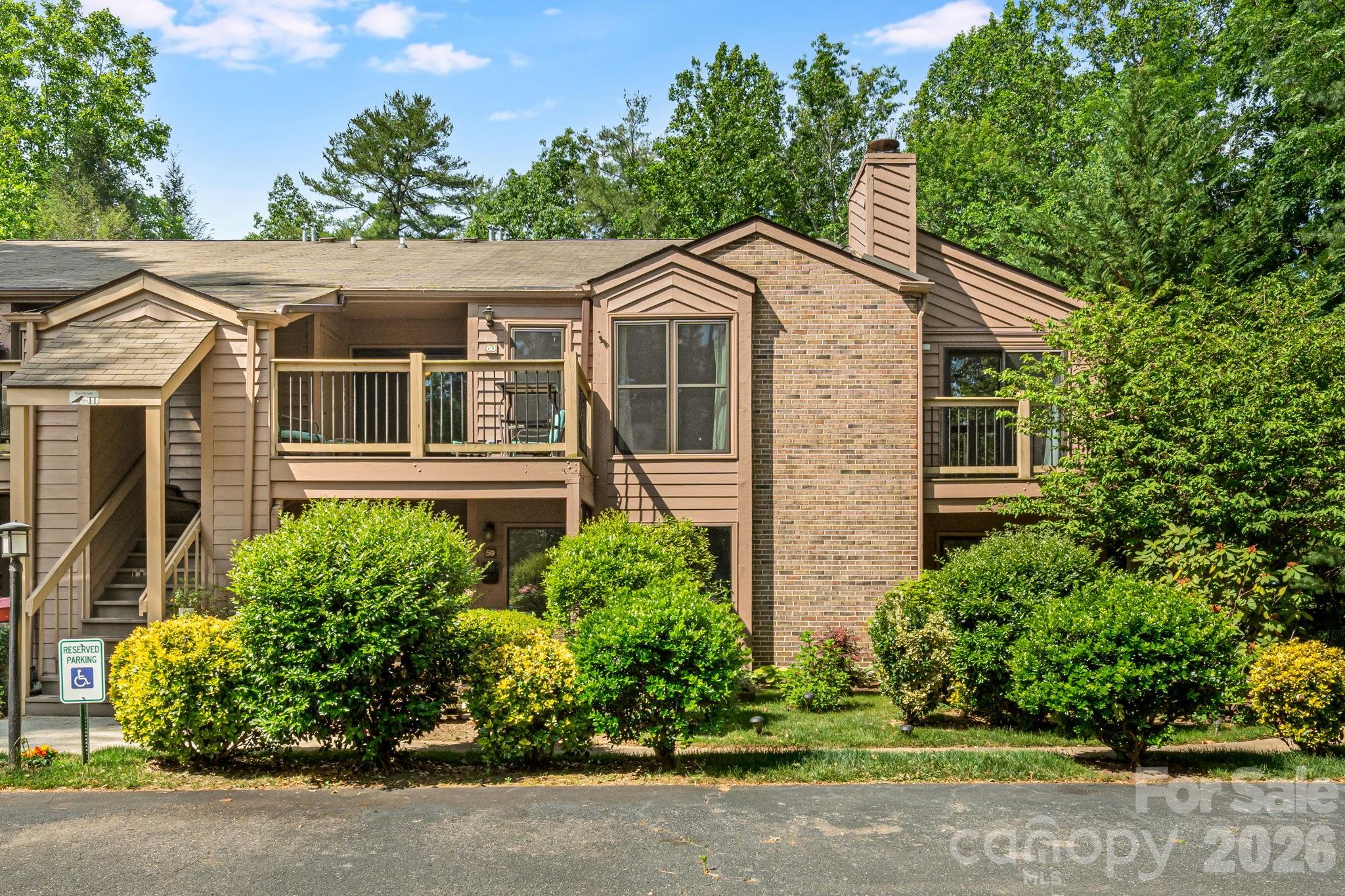 60 Ravencroft Lane