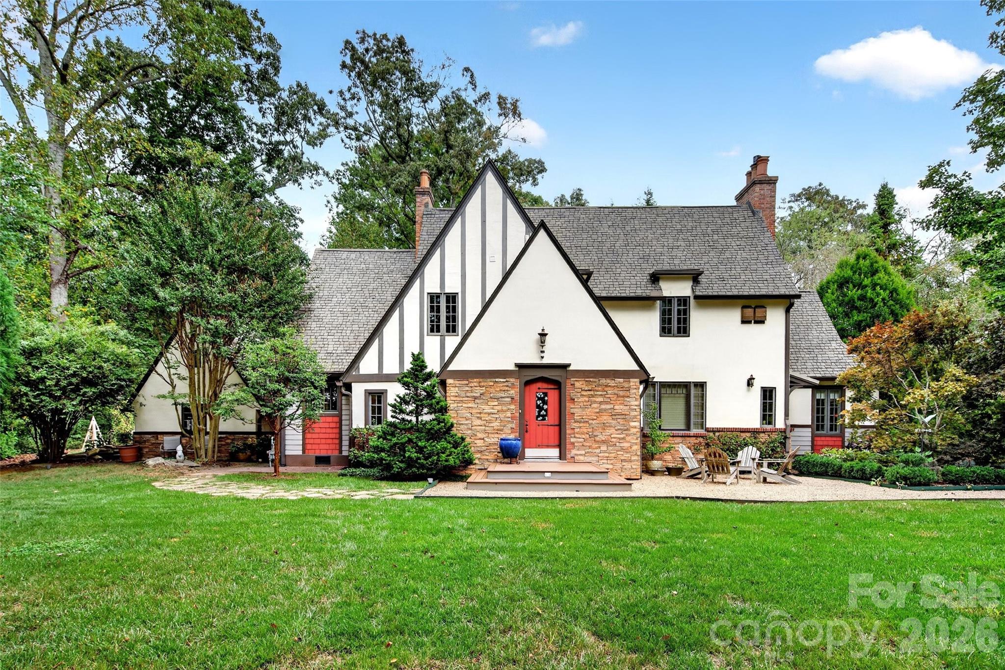 22 Manchester Drive