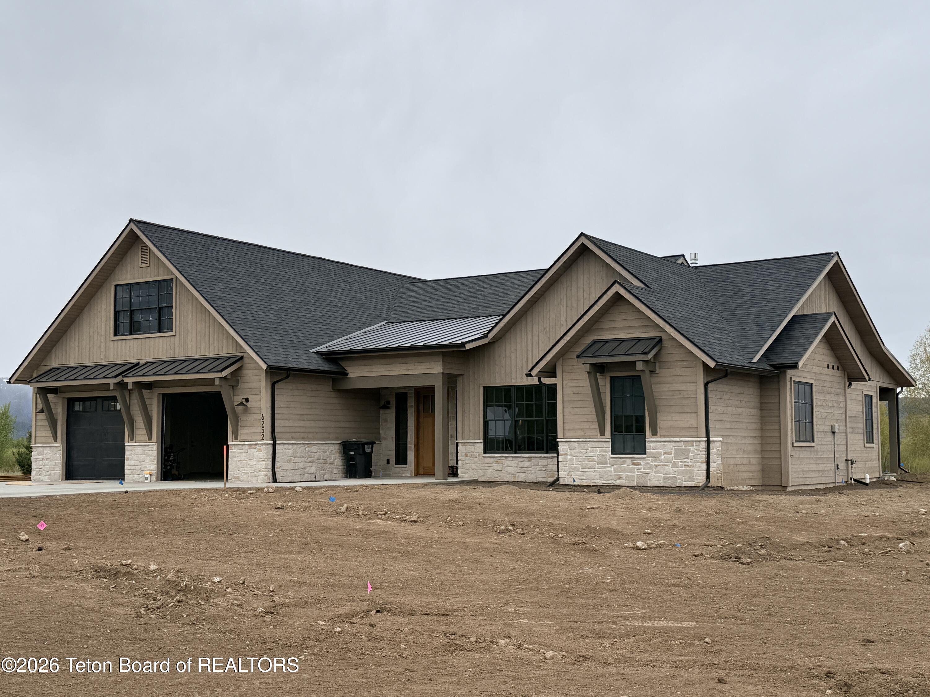 6252 FOX MEADOWS Drive