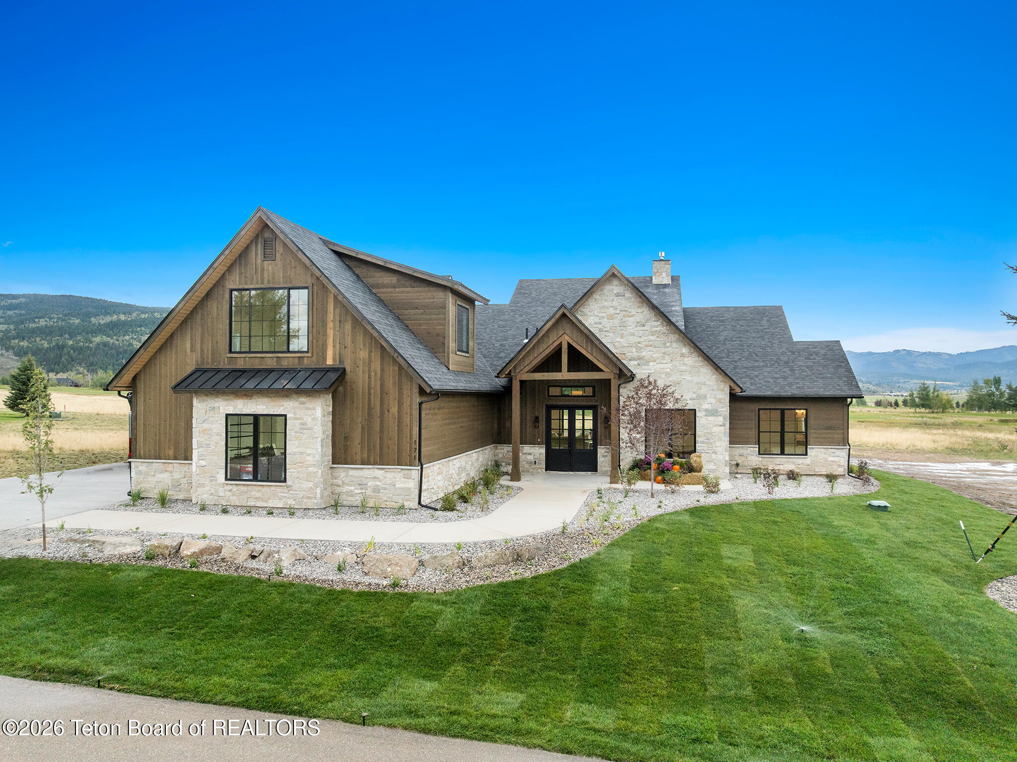 171 DESERT FOX Lane